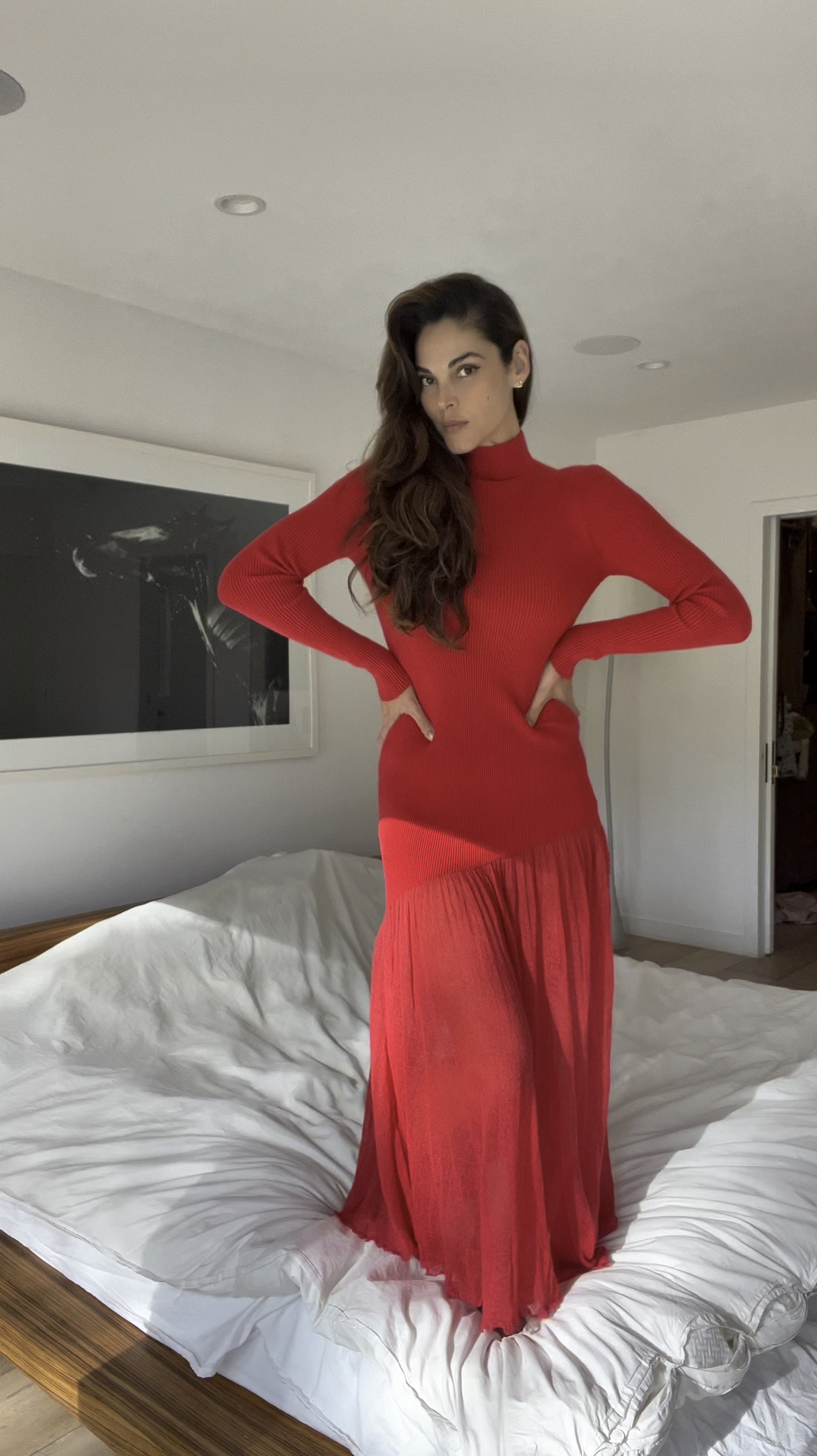 Carolina Herrera vibes for Valentine’s ❤️✨
Elegance, femininity, and a timeless touch that never fails. This look, inspired by her iconic style, is perfect for the occasion. Would you wear it? 💃🏻💕 #CarolinaHerrera #ValentinesChic #TimelessElegance

Carolina Herrera vibes para San Valentín ❤️✨
Elegancia, feminidad y un toque clásico que nunca falla. Este look inspirado en su estilo atemporal es perfecto para la ocasión. ¿Te animas a llevarlo? 💃🏻💕 #CarolinaHerrera #SanValentínChic #ClásicoYModerno

#LTKShoeCrush #LTKItBag #LTKStyleTip