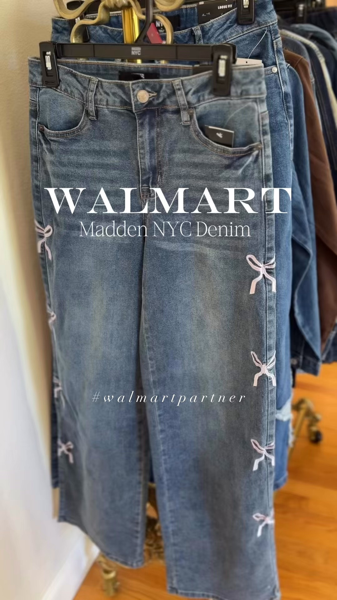 Okay but how fun at the bows and stars on the jeans!? 🤩 Madden NYC does it again! #walmartpartner #walmartstyle @walmartstyle