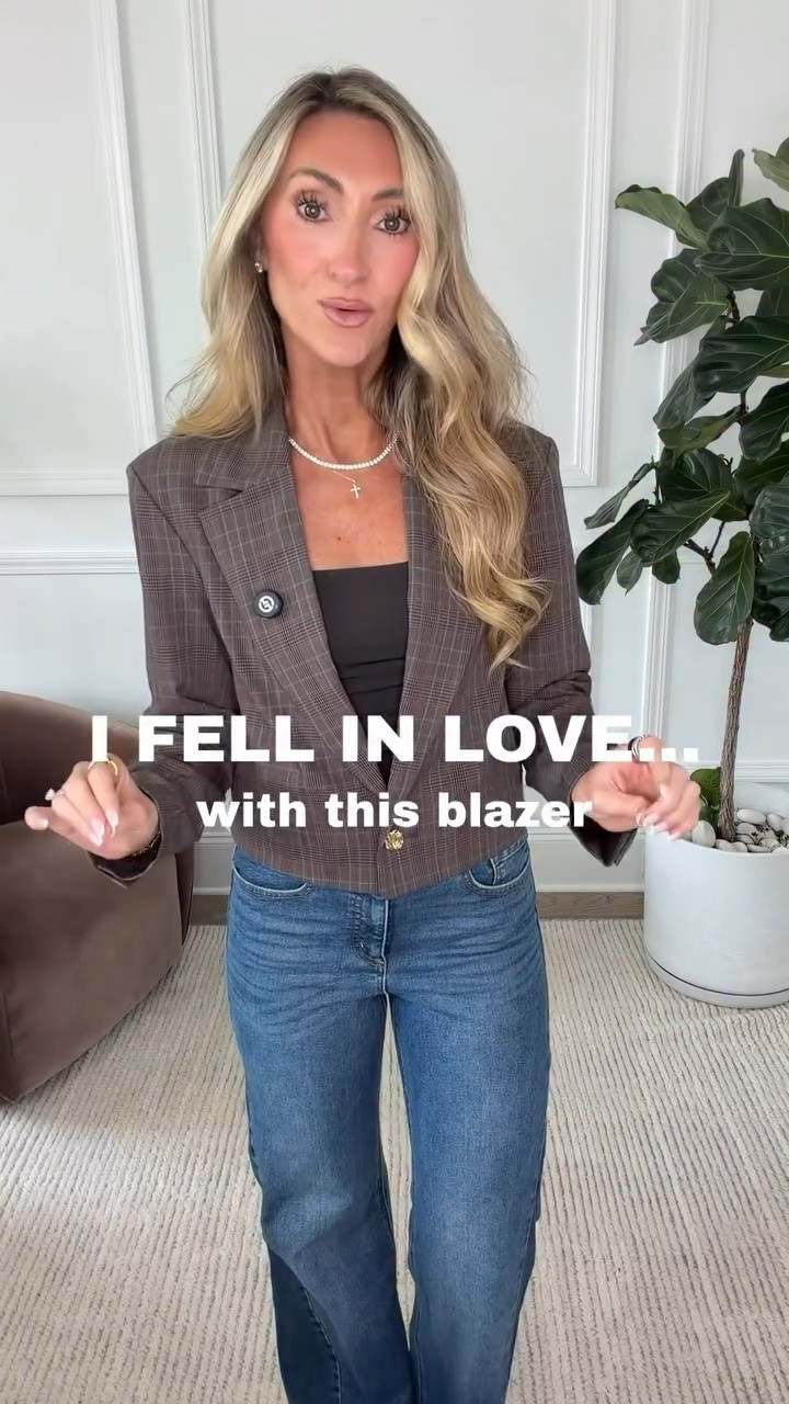 Y’all I fell in love with this blazer!🤎✨

#LTKootd #LTKgrwm #LTKSaleAlert