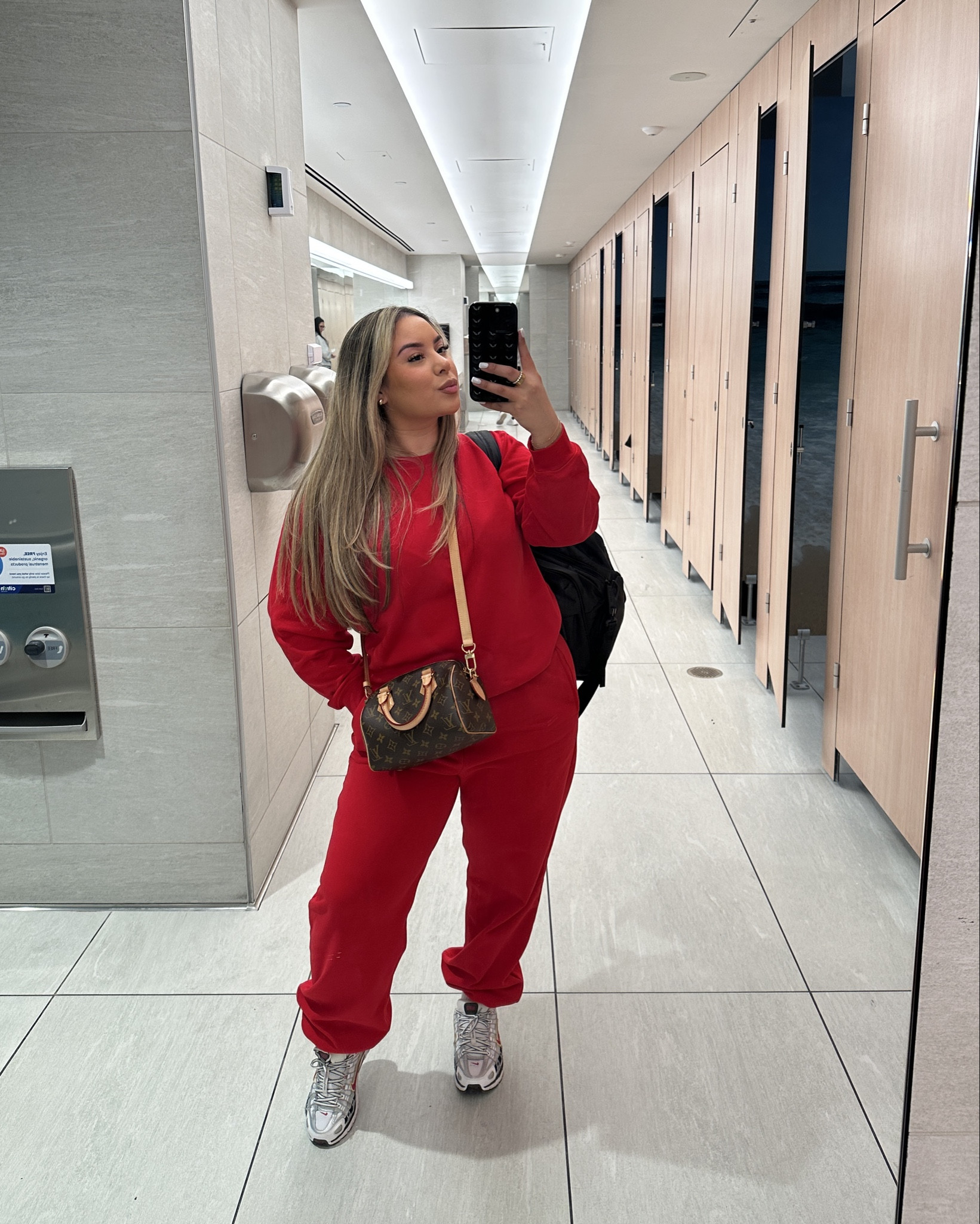 Airport outfit ✈️❤️

Sweater: M
Sweats: L(could’ve got a M - these have like a baggy fit) size

#LTKTravel #LTKStyleTip #LTKMidsize