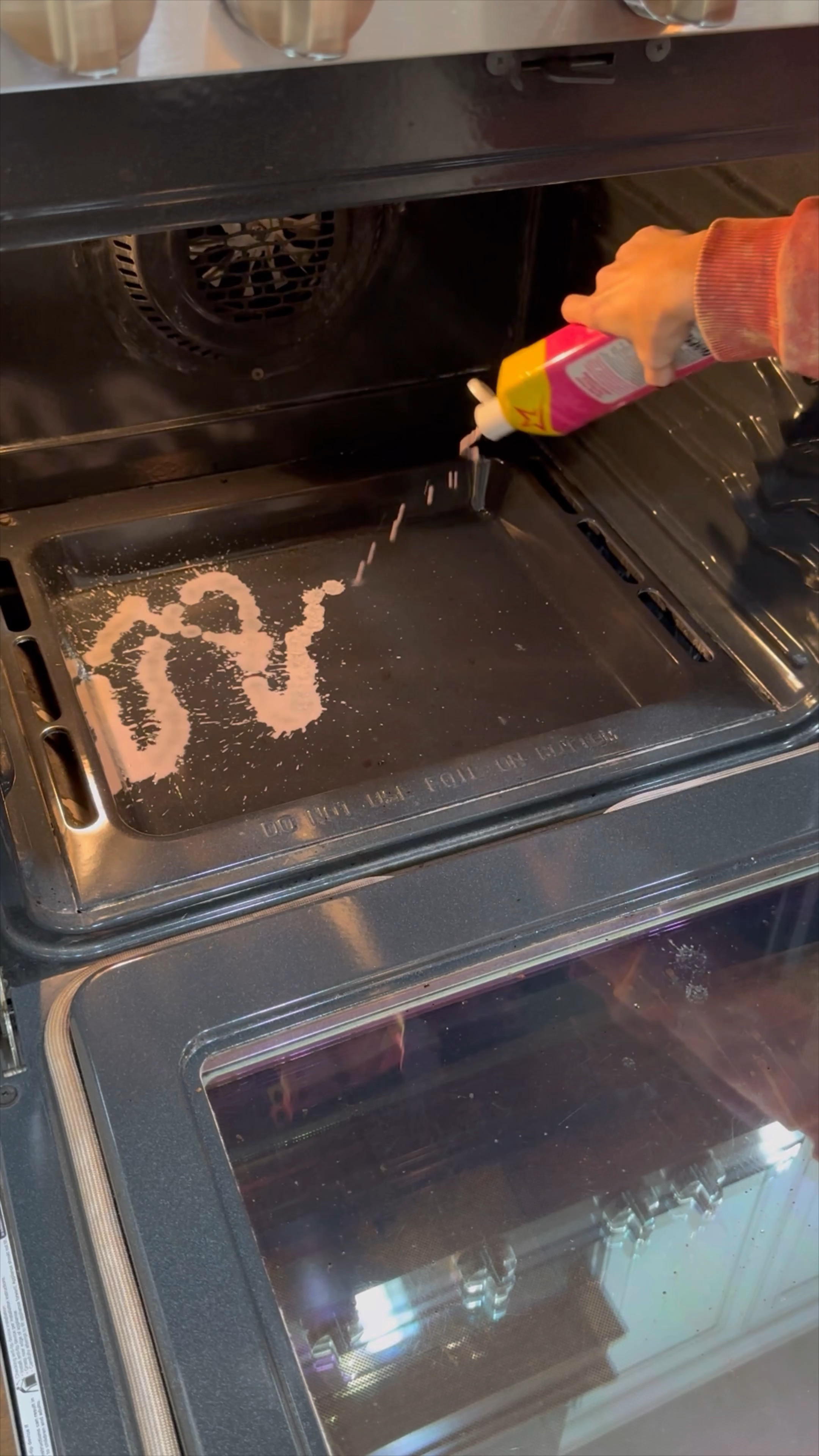 Oven cleaning 

#LTKfindsunder50 #LTKVideo #LTKhome