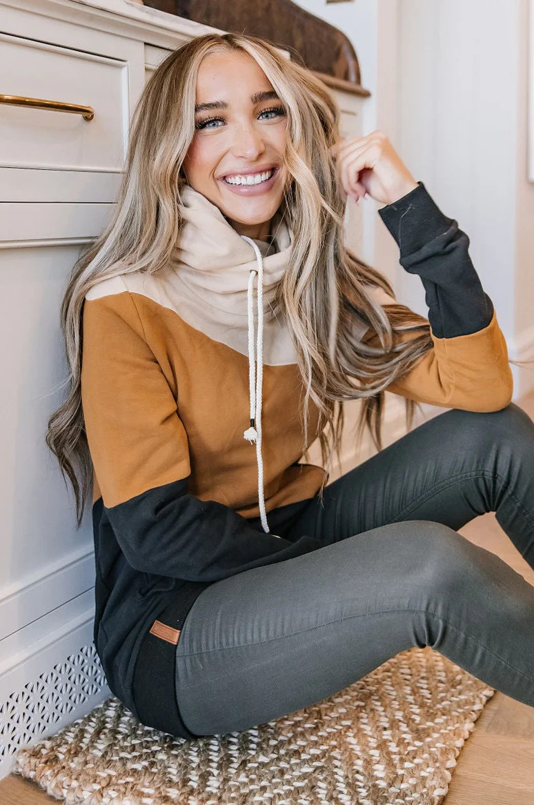 Singlehood Sweatshirt - Play Nice | Mindy Mae's Market