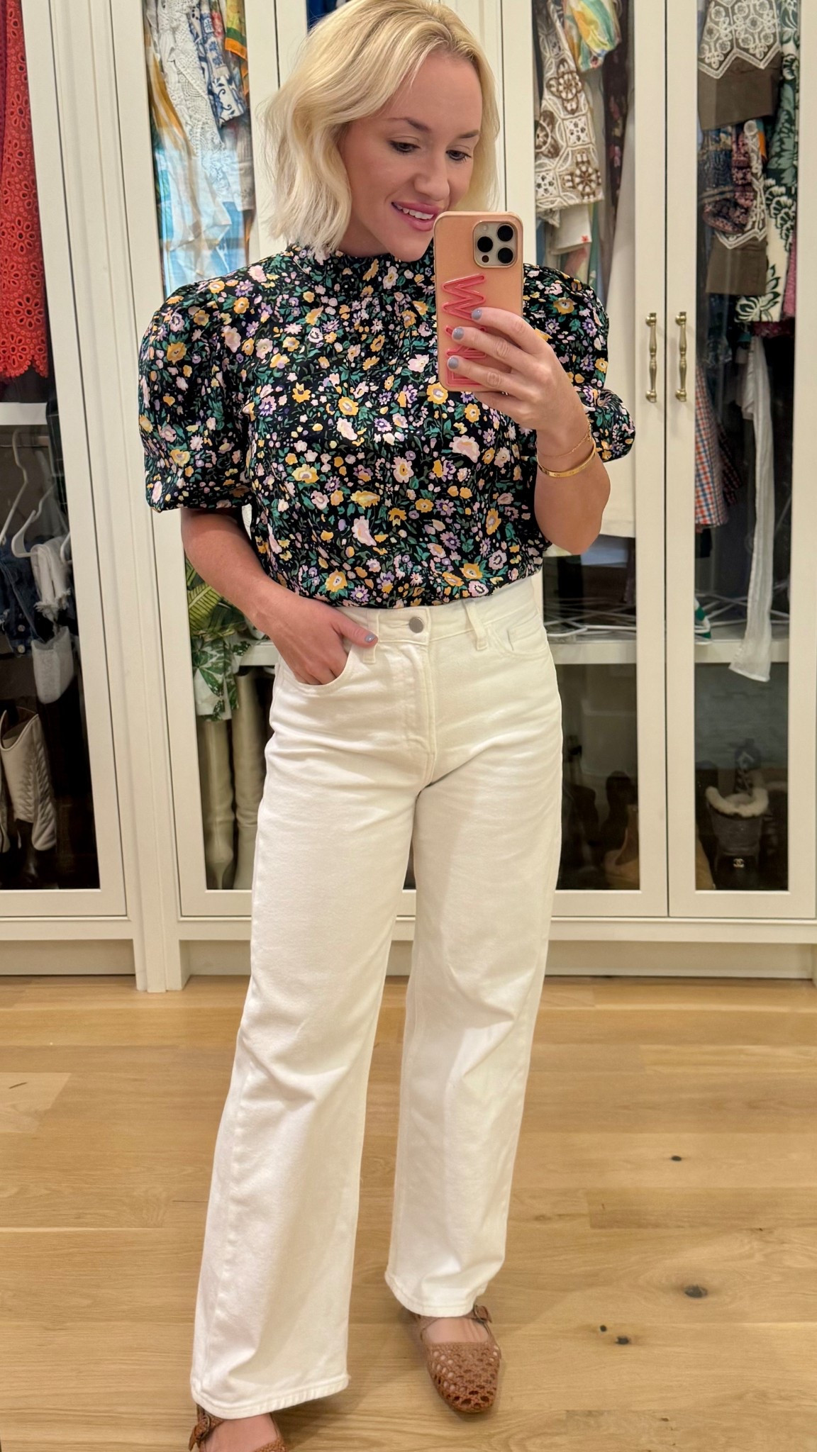 Tuckernuck top size XS. High waisted white denim jeans. Amazon dupe flats under $55. Summer to fall. Fall transitional look. Petite style. Fall flats. Amazon style.

#LTKShoeCrush #LTKPetite #LTKSeasonal