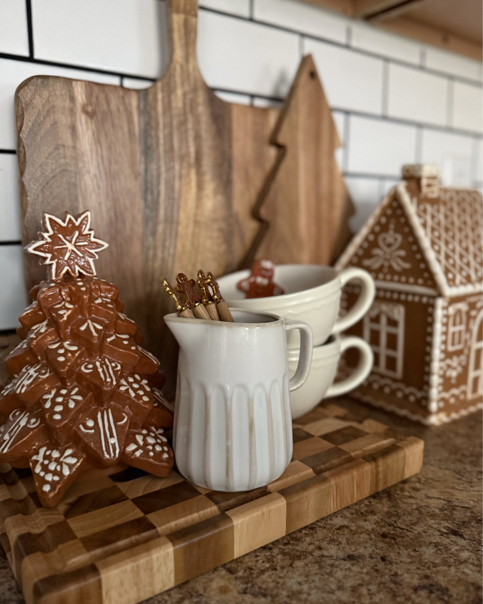 Gingerbread coffee bar and kitchen counter styling ideas for Christmas! 🤎

#LTKHome #LTKGiftGuide #LTKHoliday