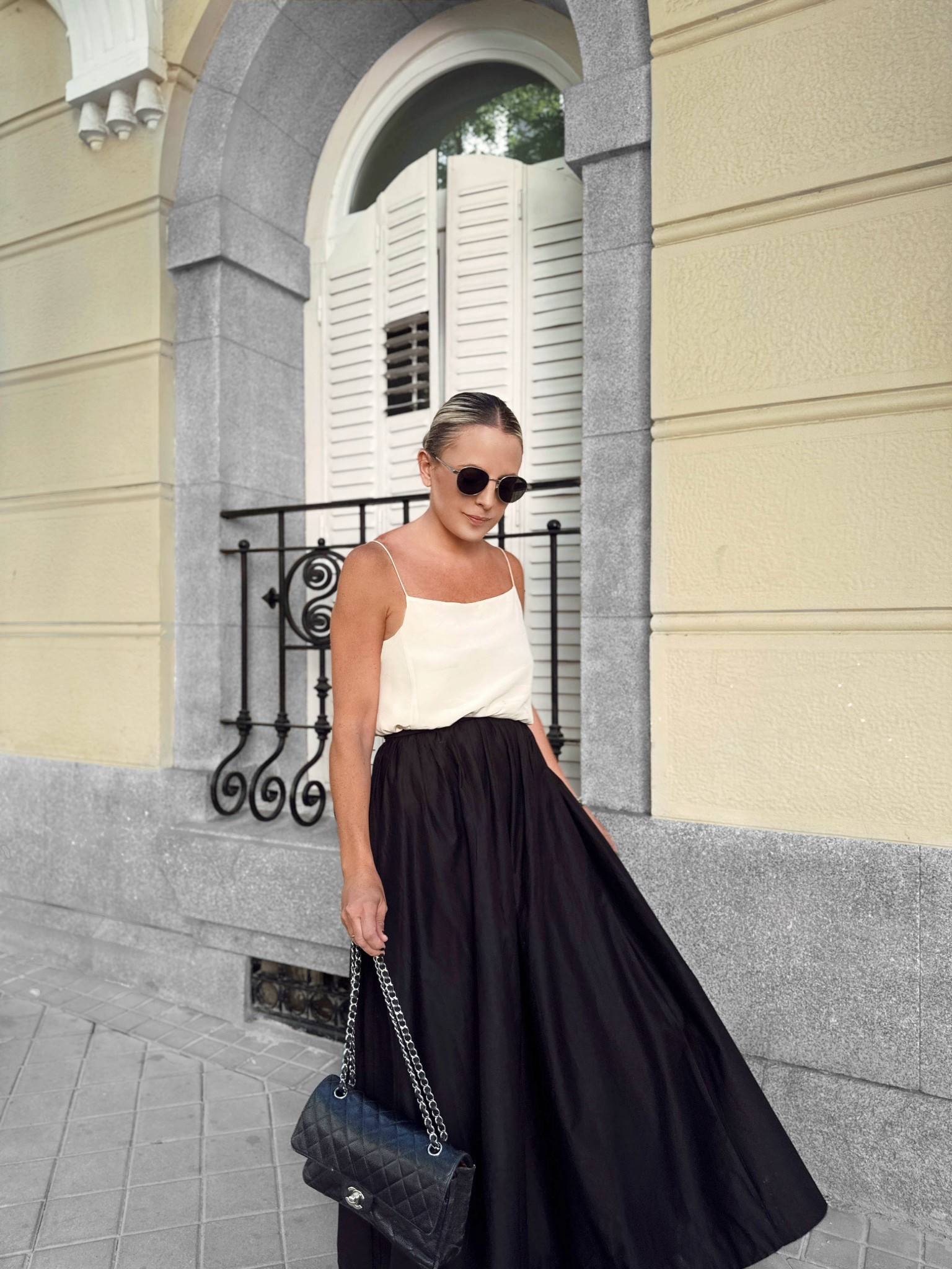 Patiently waiting for fall…but it’s nowhere to be found

——————————————————-

Esperando pacientemente la llegada del otoño que se hace de rogar 
.
.
.
.


#LTKeurope #LTKautumn #LTKespana