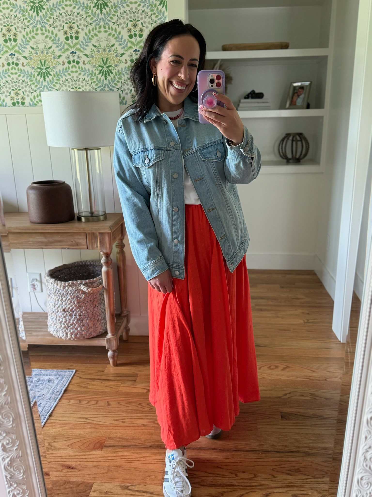 Target OOTD ❤️

-

-

-

teacher outfit, affordable fashion, button up cardigan, pops of red, denim jacket, summer to fall fashion, transitional outfit idea, midsize curvy outfit idea, easy outfit, casual work outfit

#LTKSeasonal #LTKFindsUnder50 #LTKStyleTip
