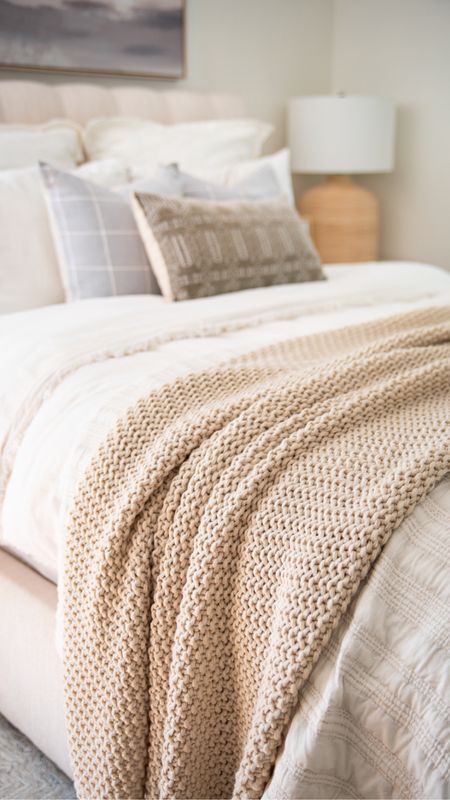 Bedroom comforter, quilt, throw blankets, throw pillows, lamp, home decor

#LTKhome