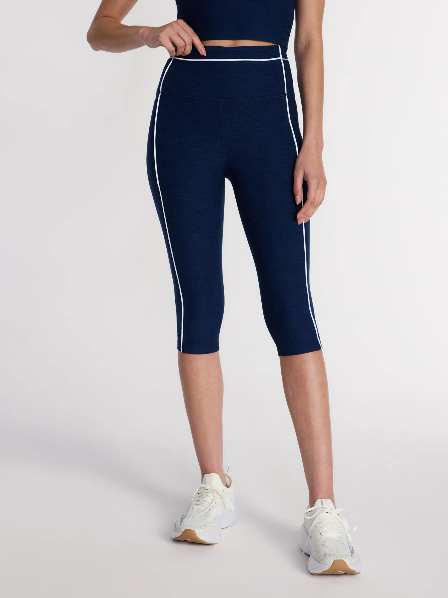 Athletic Works Women's and Women's Plus ButterCore Compression Capris, Sizes XS-4X | Walmart (US)