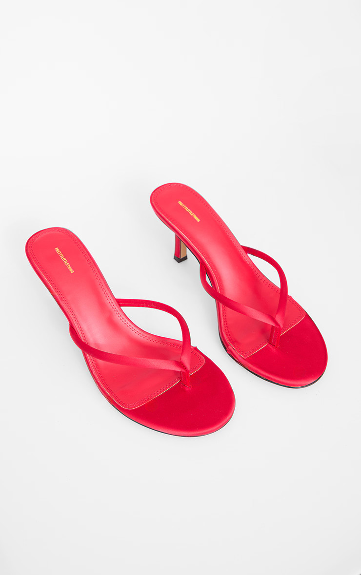 Red Satin Toe Thong Round Toe Mid Heeled Mules | PrettyLittleThing UK