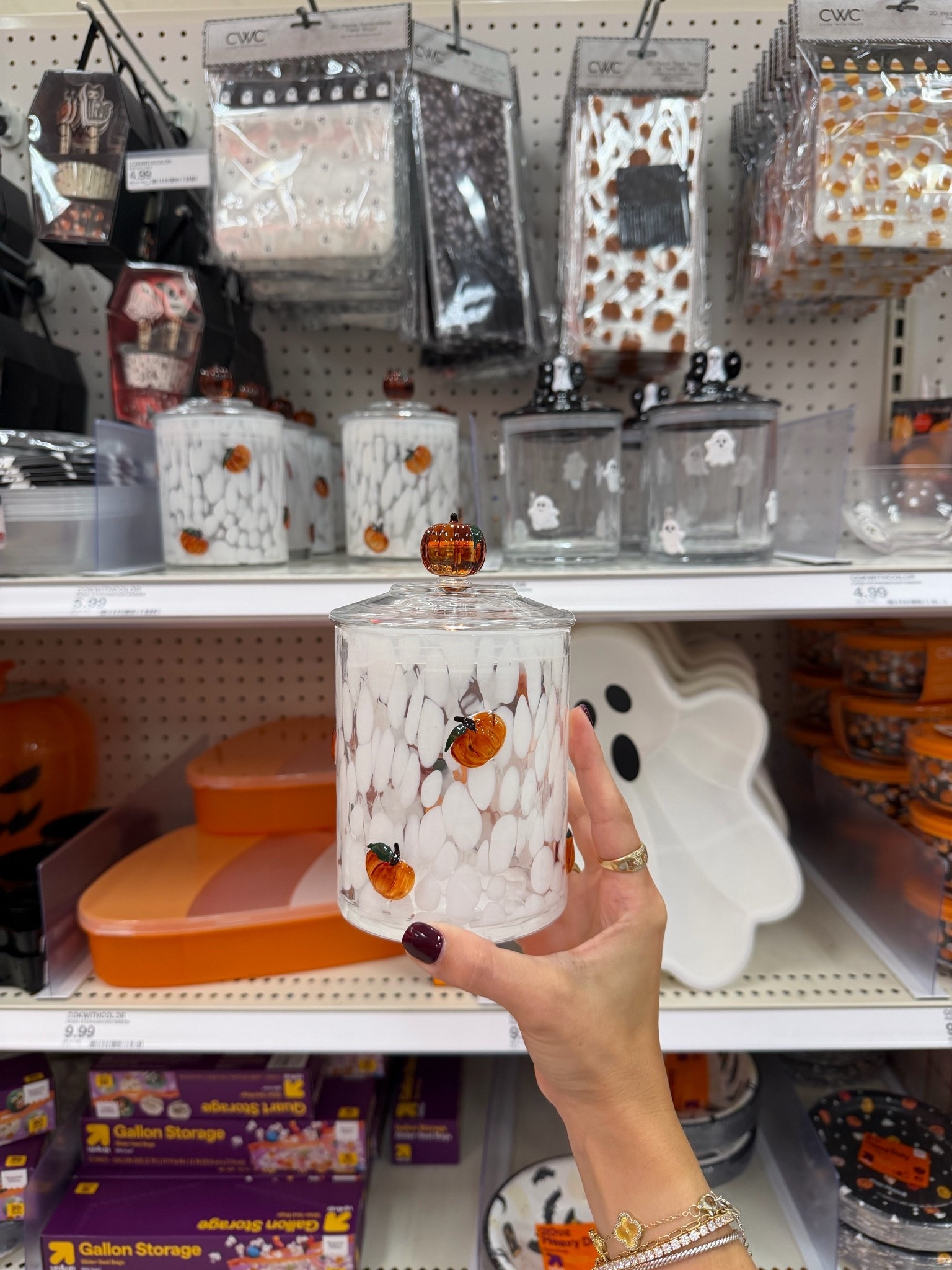 Cute Halloween icon jar!
Cute Gifting jar