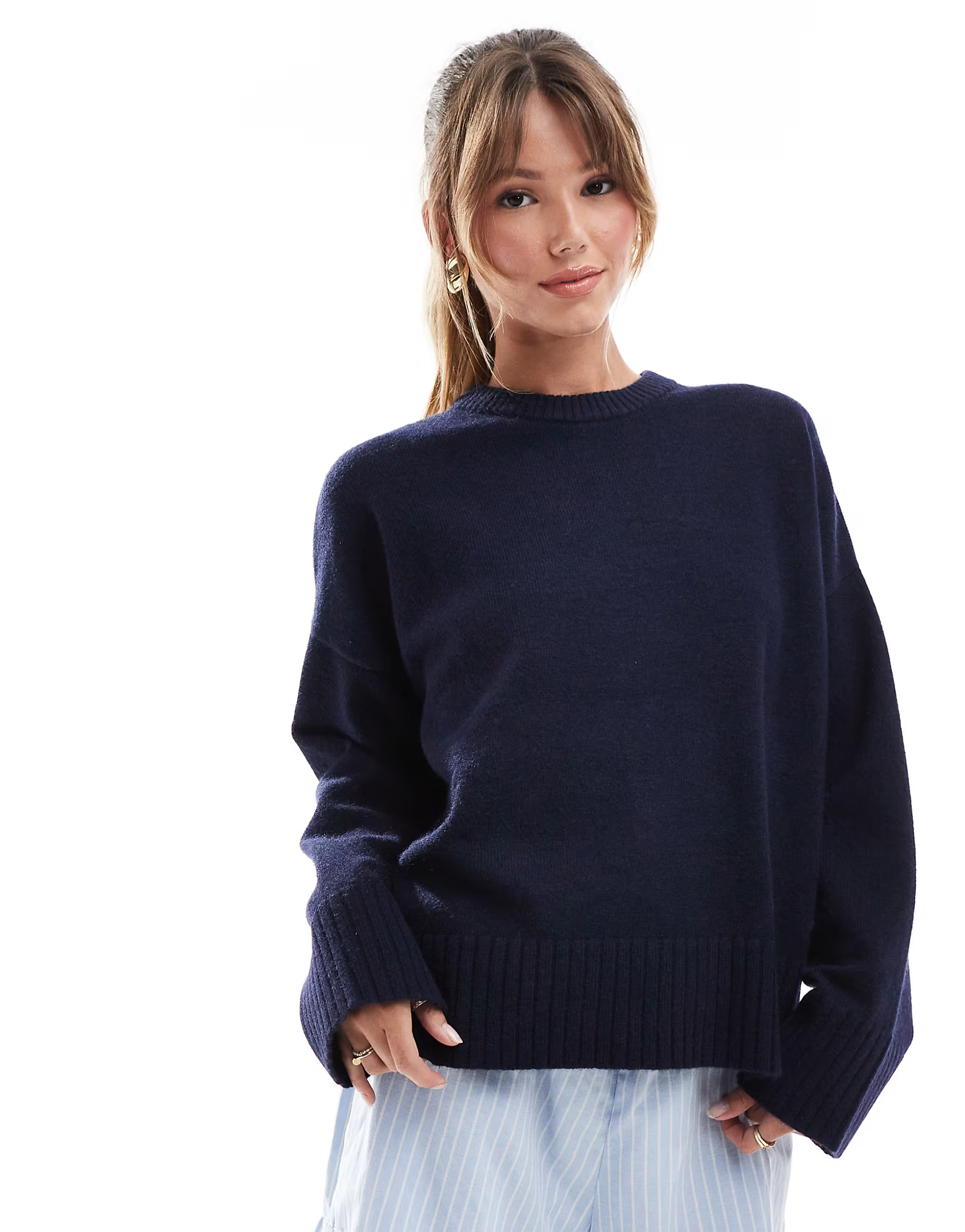 Bershka chunky crew neck jumper in navy | ASOS (Global)