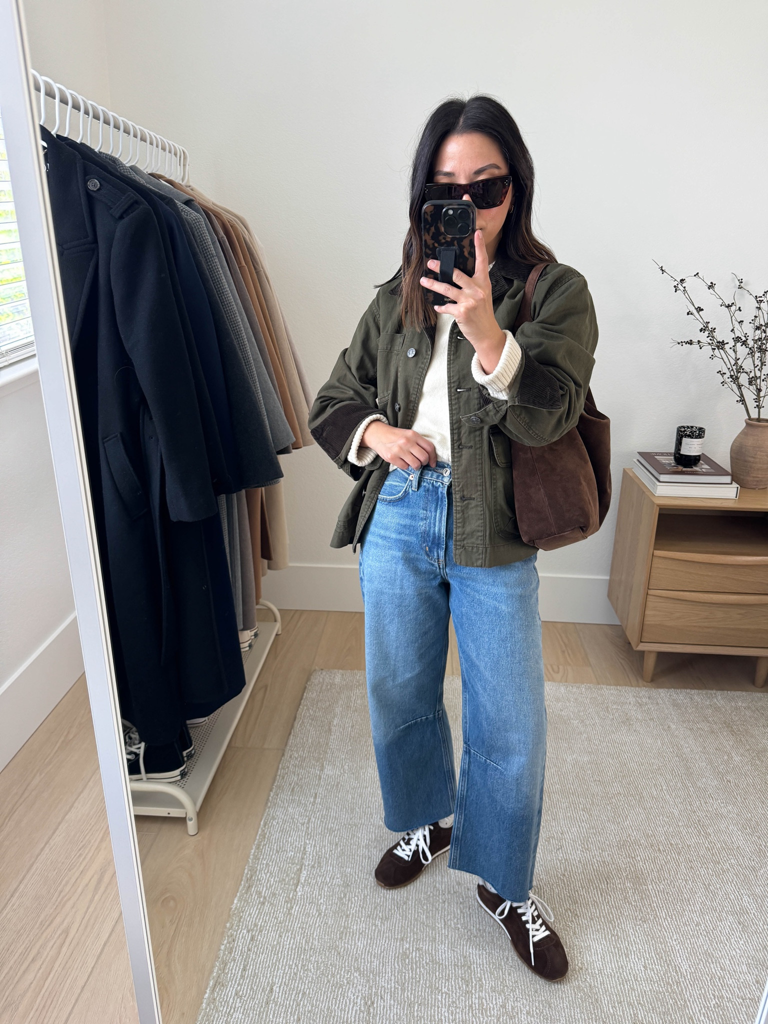 Barrels also work with mid length jackets as well. It also helps that these are a slight barrel jean. Jacket is old Alex Mill, but linking similar. 

Alex Mill jacket xs
Everlane sweater xs
Everlane tee medium
Citizens of Humanity Miro Jeans 25, cut hems. 
Madewell socks
Dolce Vita sneakers 6, runs small
Liffner Hobo Pillow bag
Celine sunglasses


#LTKSeasonal #LTKPetite #LTKStyleTip