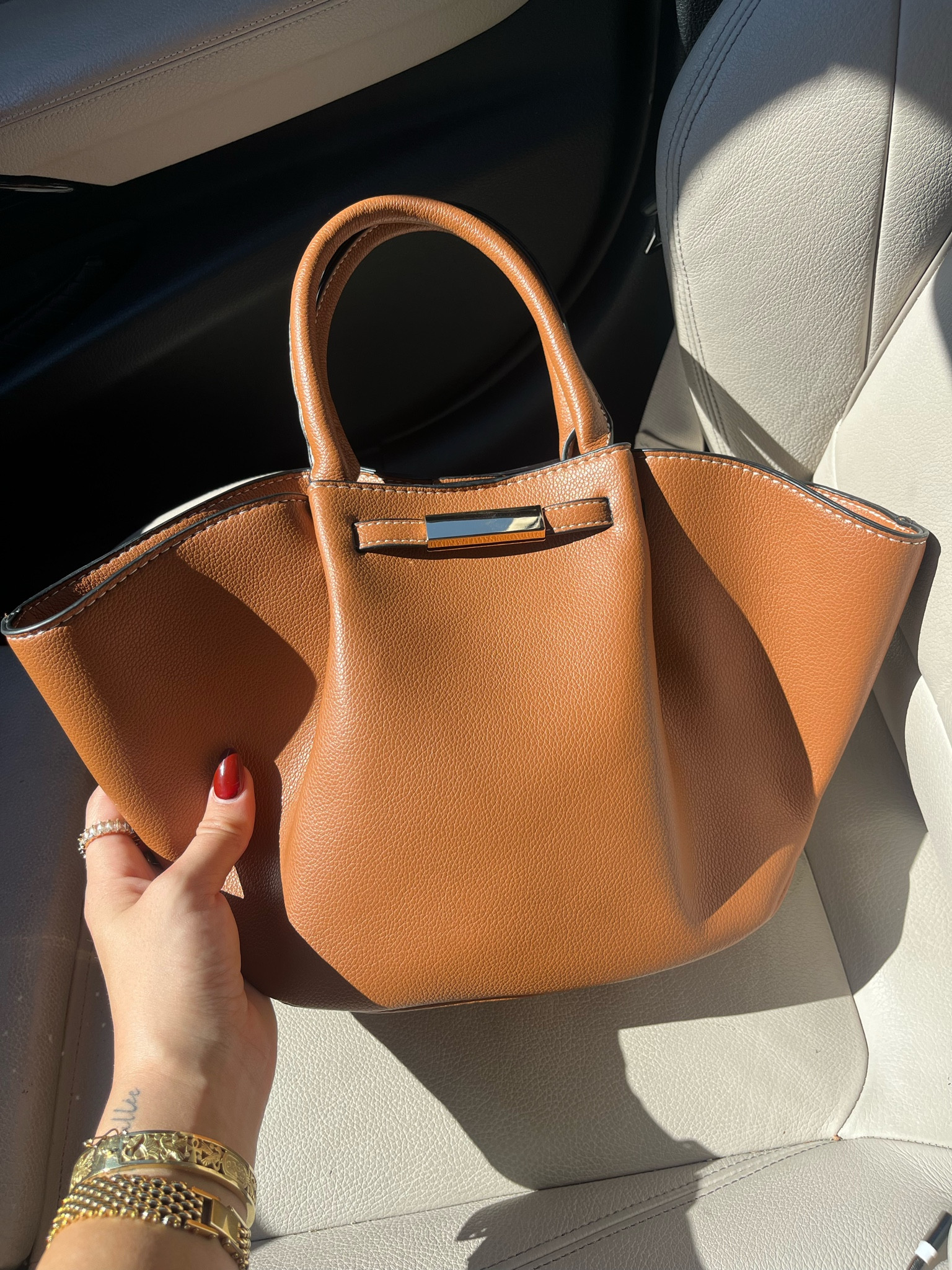 The most perfect fall bag 🍂 comes in 2 sizes and colors 

#LTKFindsUnder50 #LTKItBag #LTKFallSale
