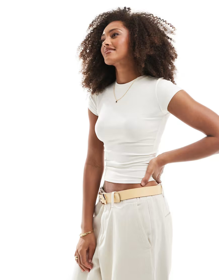 Bershka short sleeve baby tee in vanilla-Yellow | ASOS (Global)