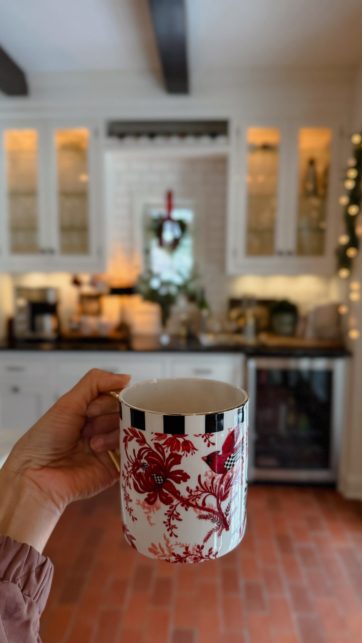 Current favorite holiday mug 😍. Would make a great gift! My code just got reactivated: use code PATTICAKE20 for 20% off your purchase. Active for only 48 hrs starting at 8:30am EST 12/8! 

#LTKSaleAlert #LTKHoliday #LTKGiftGuide