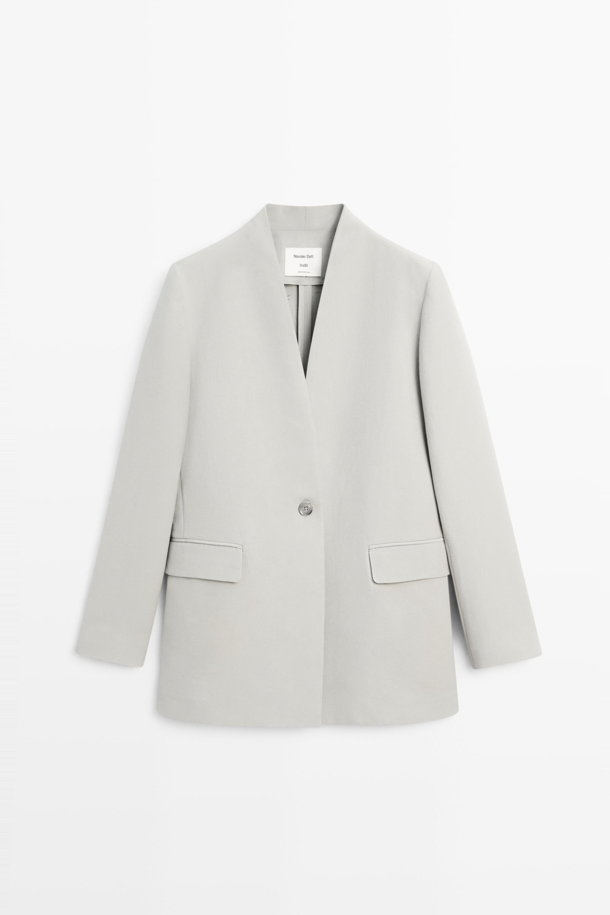 Suit blazer with button detail - STUDIO | Massimo Dutti UK