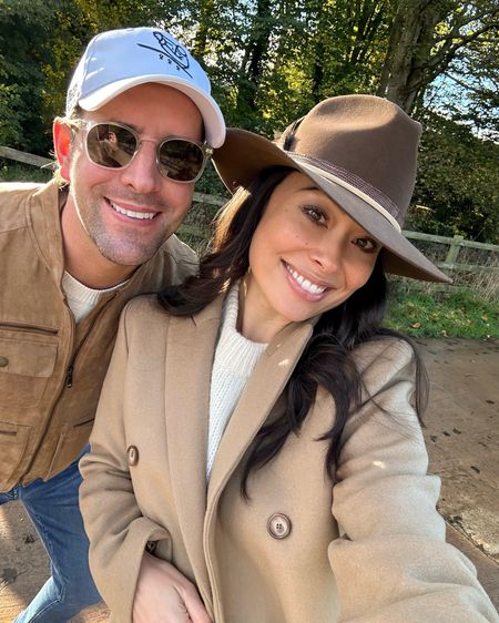 Kat and Thomas Jamieson are wearing fall outfits in the English countryside. Men’s fashion, men’s sunglasses. Hat is from Kemosabe Aspen.

#LTKeurope #LTKSeasonal #LTKmens
