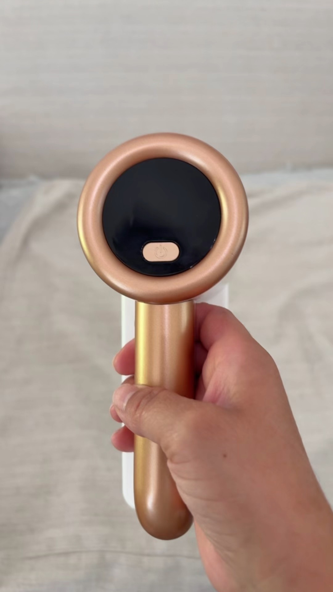 So I finally found a good fabric shaver. This one is from Amazon I love the color and the size. I’m really happy. It doesn’t need batteries and you can recharge it. It comes with extra shaving heads. It works great. I cleaned my couches and it got it all.

#LTKHome #LTKU