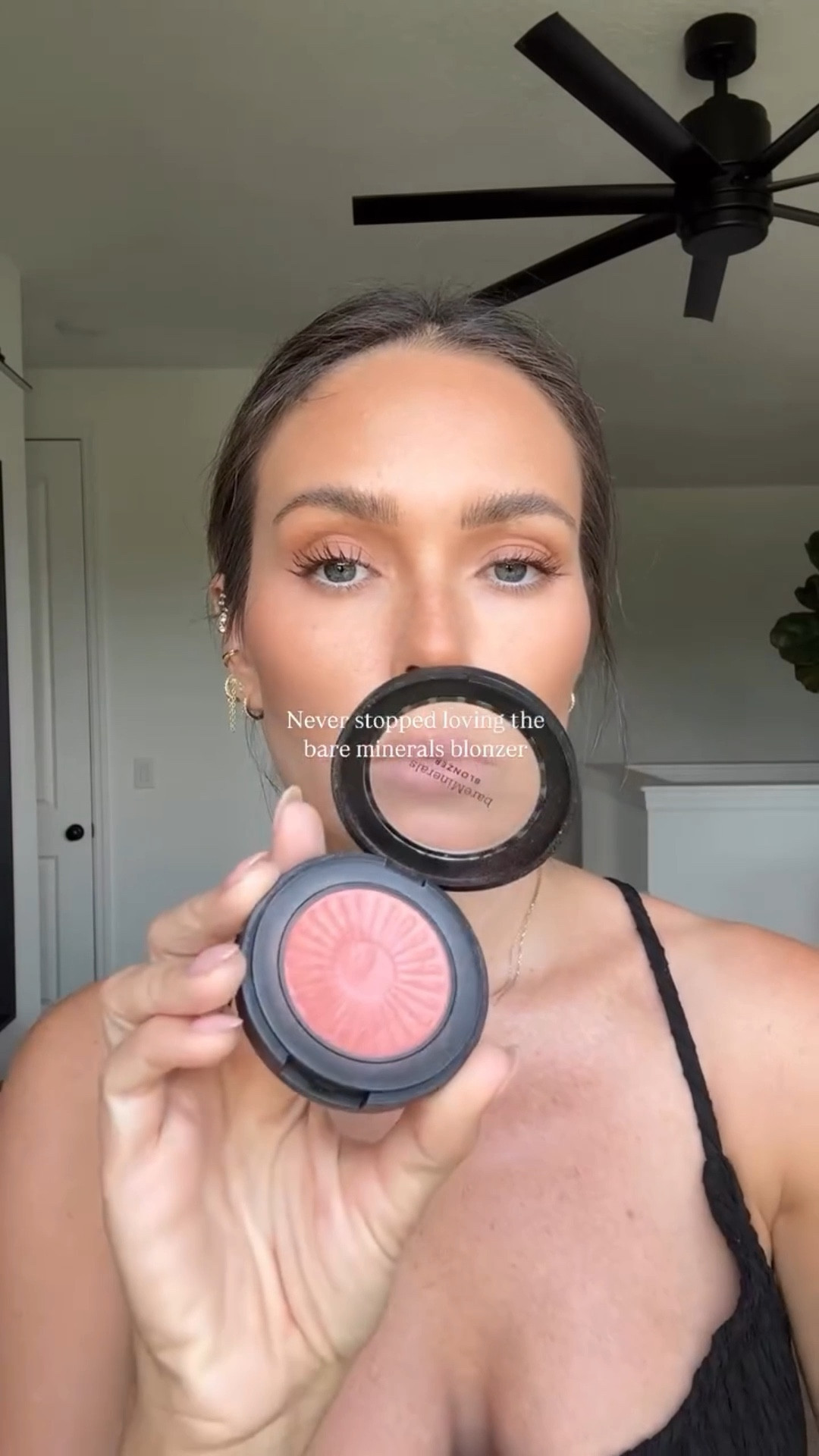 If you love baked blushes but hate shimmer if any kind.. may I introduce (or reintroduce) you to bare minerals gen nude blonzer in kiss of pink 💞 

Full application, no cuts and no filter

#LTKBeauty #LTKFindsUnder50 #LTKStyleTip