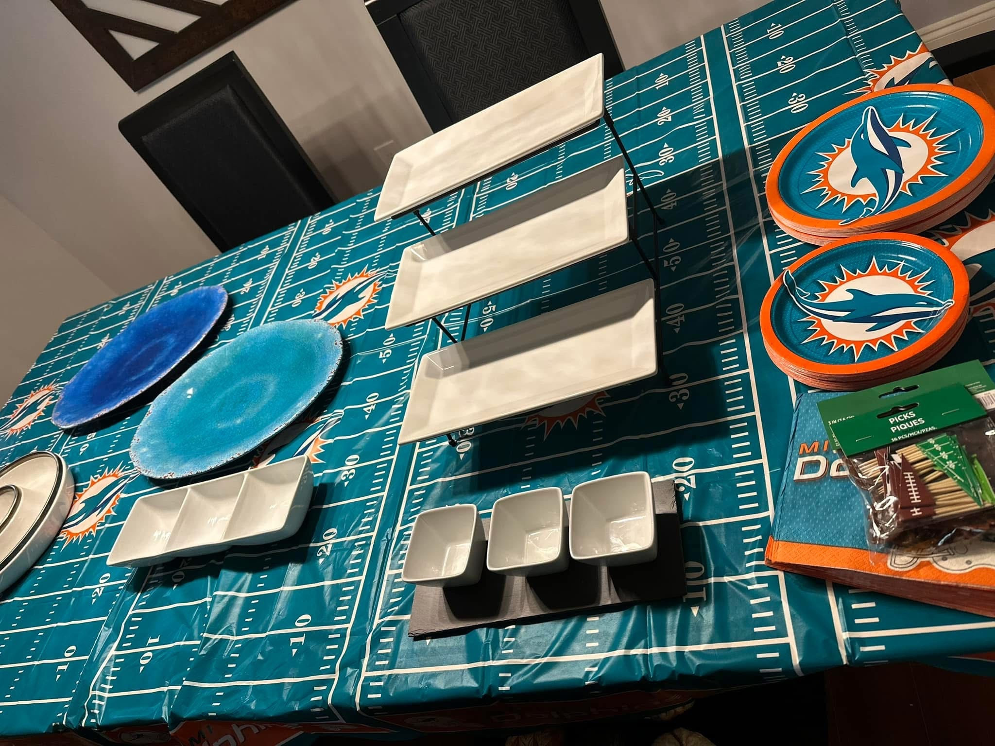 Game Day Hosting Essentials!

#hosting #amazon #gameday #football #party

#LTKSaleAlert #LTKParties #LTKHome