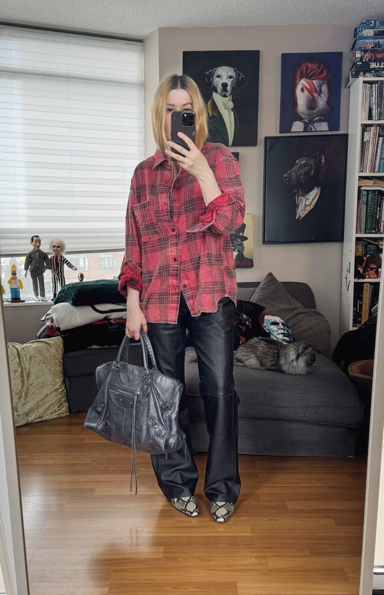 I’m really into plaids this season. This is a men’s and I also got the blue version. 
Leather pants and bag are secondhand/vintage. 



#LTKOver40 #LTKootd