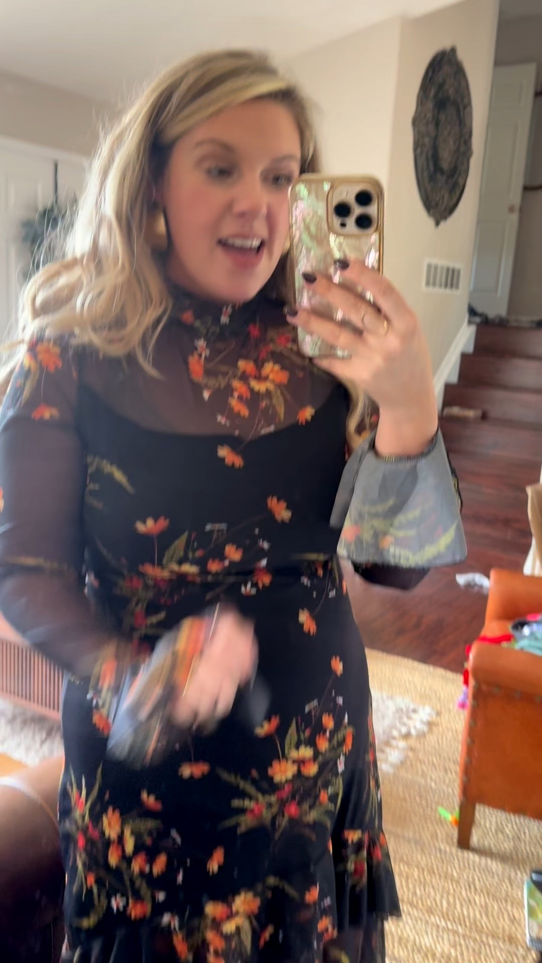 Fall florals done right 🍂✨ This long sleeve floral dress is the perfect mix of cozy and feminine — soft fabric, flattering fit, and flowy detail that makes it easy to dress up or down. Pair it with boots and a cardigan for pumpkin patch days or wear it solo for Sunday brunch.

#LTKHoliday #LTKGiftGuide #LTKdayinmylife