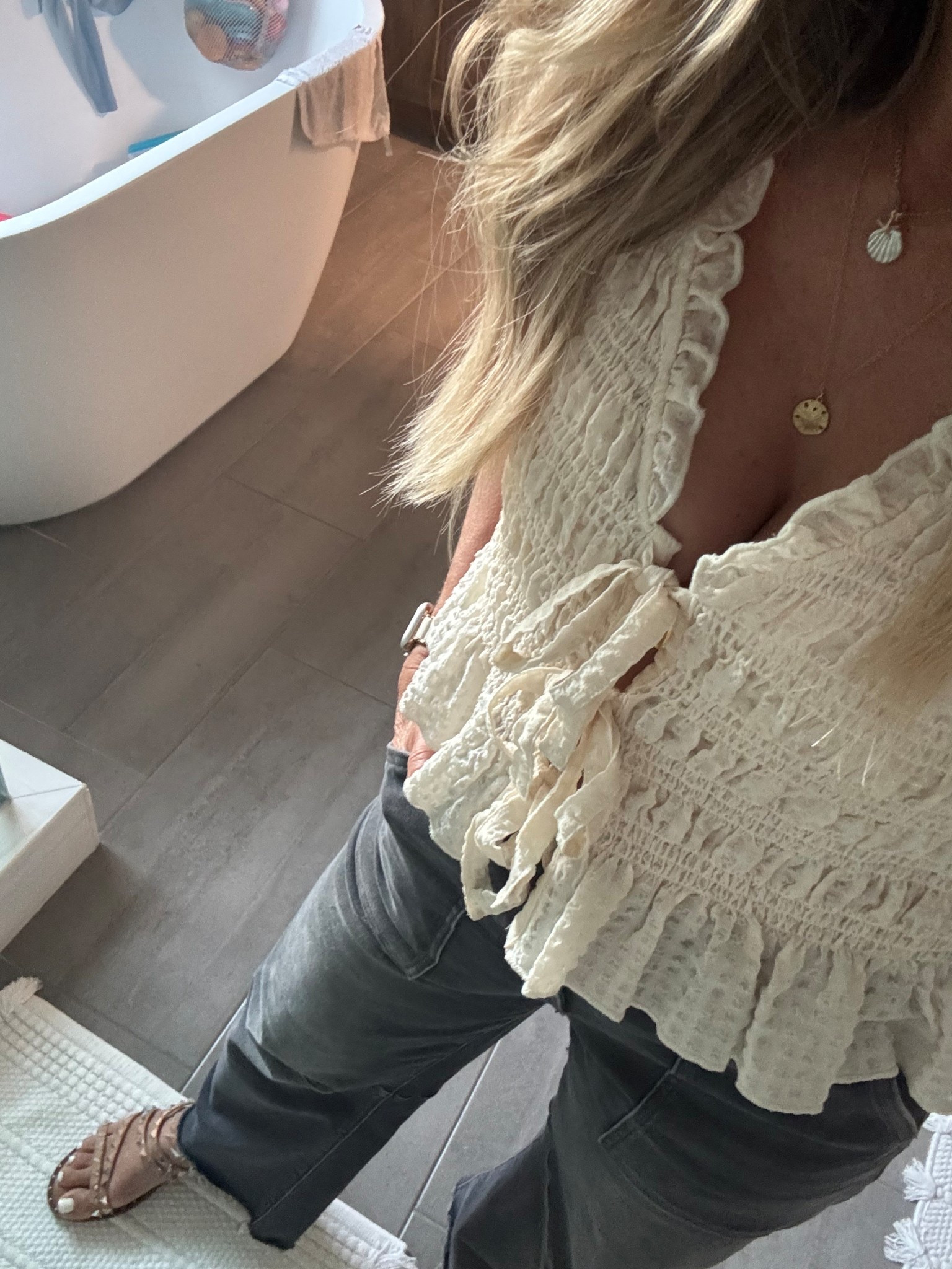 MY FAVORITE JEANS ARE 25% off!! Use code NEW25

This top, these bottoms on REPEAT!! Seriously my fave things to wear and I’m constantly getting compliments. Plus the jeans are soo comfortable with a slight stretch- but not too much. You know what I mean 👏🏼

#LTKPetite #LTKOver40 #LTKFindsUnder50