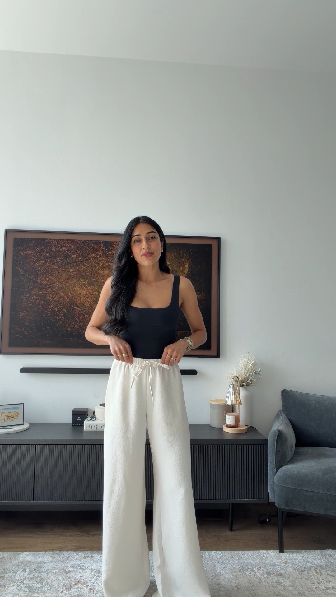 These are my most worn pants from @Aritzia. I have them in a few different colors. They are so comfortable and they don’t wrinkle. I wear a size small regular length I am 5’4 for reference and usually wear a size 25 in jeans. 