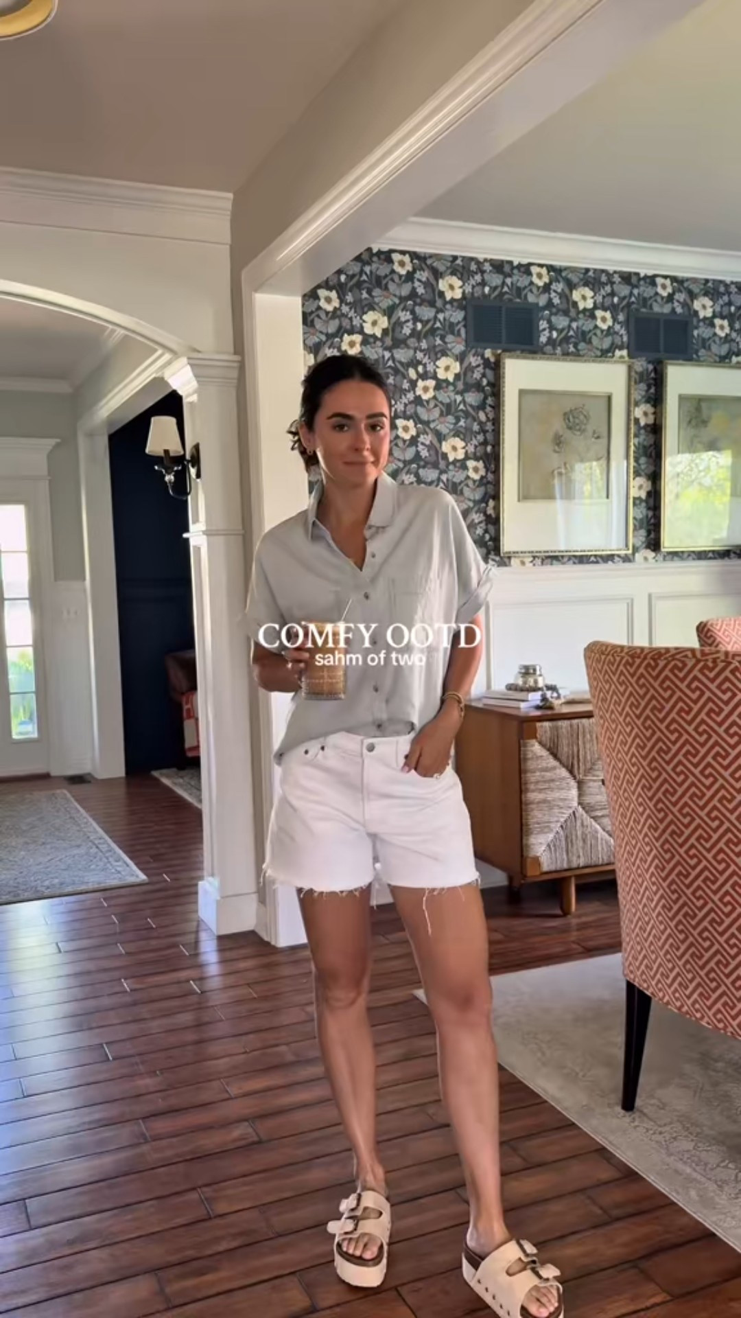 Obsessed with these new white shorts- the perfect length!! Shirt is from a local boutique but the brand is mustard seed 

Shorts tts! 


Mom ootd, summer shorts, denim shorts, white denim shorts, mom style, pistols

#LTKStyleTip #LTKSeasonal