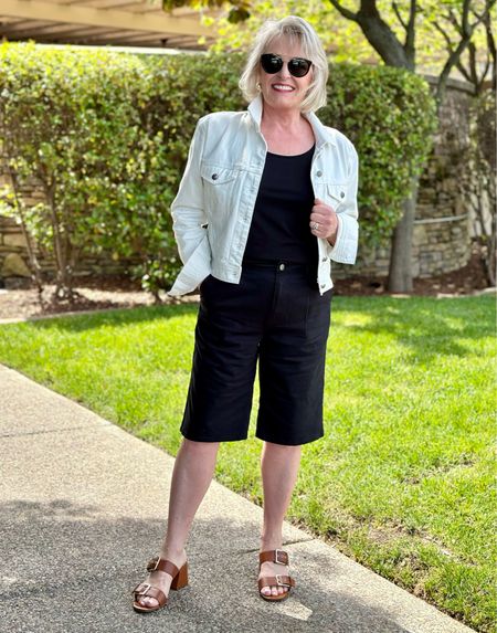 Partnering with @walmartfashion to share this classic, summer casual look that’s budget friendly. 
Learn more about Walmart on the LTK app and shop all my looks. 
#walmartpartner #walmartfashion

#LTKfindsunder50 #LTKshoecrush #LTKstyletip