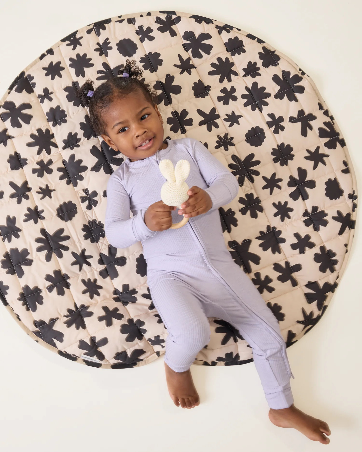 Inside Outside Play Mat Portable Baby Blanket | Cream Chamomiles - Storq by Kindred Bravely | Kindred Bravely