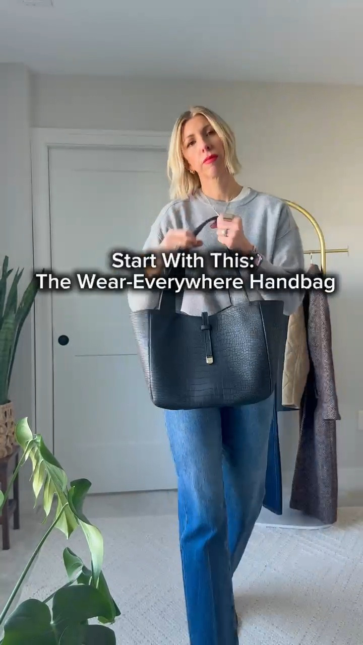 The everyday handbag you need in your capsule wardrobe!

#LTKSeasonal #LTKmomlife #LTKootd