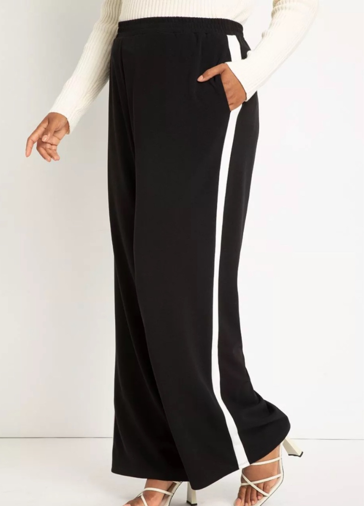 Wide Leg Pant With Side Stripe 

#LTKcurves #LTKSeasonal #LTKHoliday
