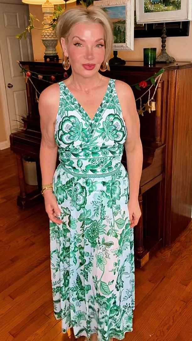 Bloomchic swimsuit + sarong = confidence in full bloom 💚
Flattering wrap, beautiful coverage, and the prettiest green print.
Pool ready. Vacation ready. Grandbaby chasing ready.

#LTKPlusSize #LTKSaleAlert #LTKSeasonal