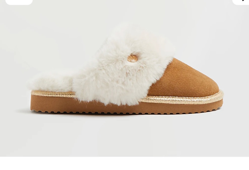 How gorgeous are these slippers from River Island! Such a cute gift! 🎁

#LTKGiftGuide #LTKunder50