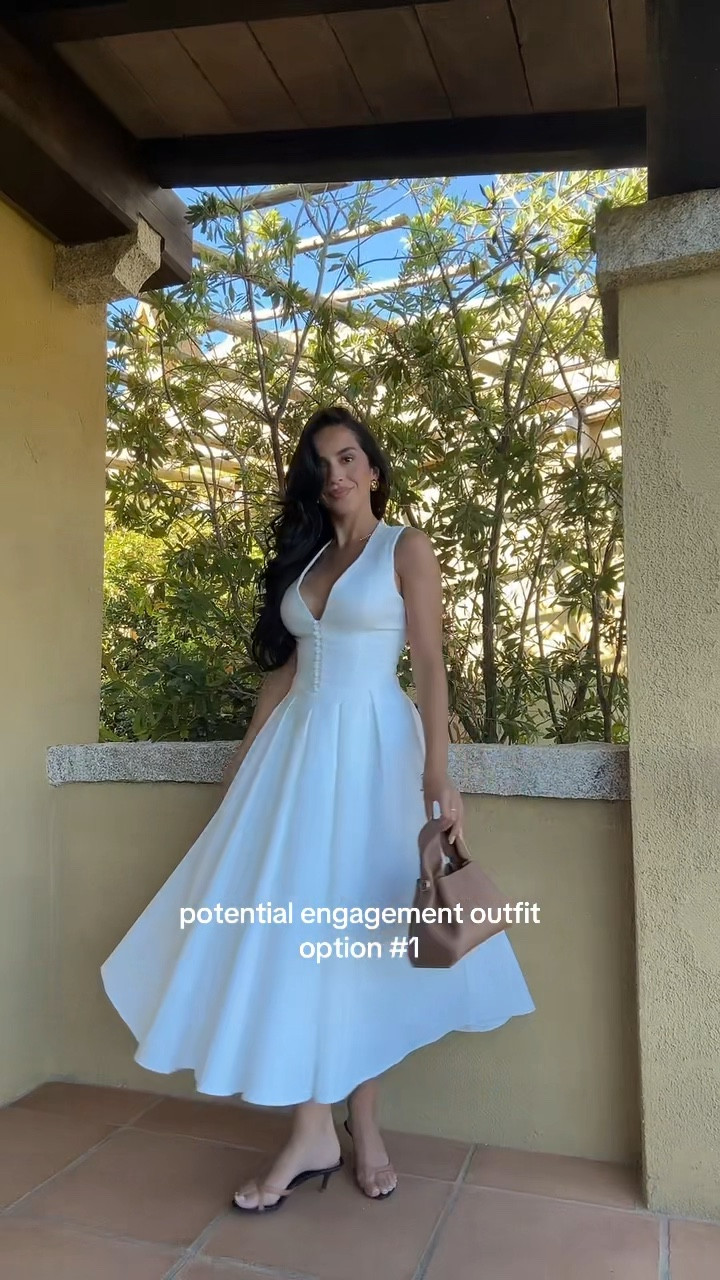 loveee this dress🤍