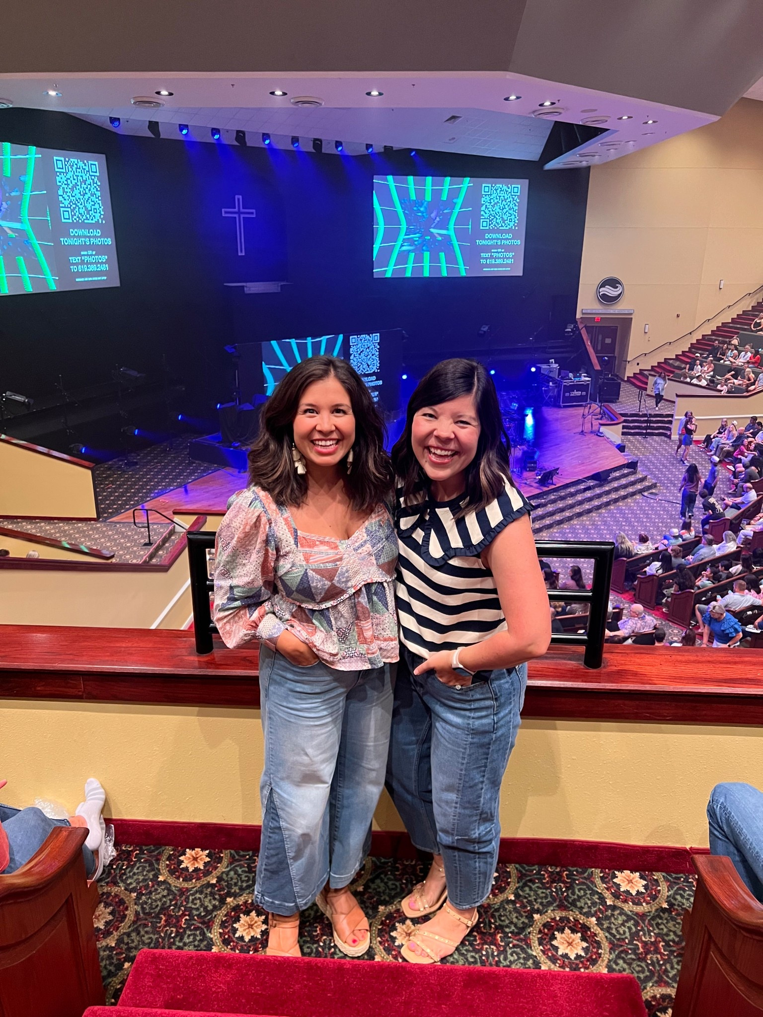 Top- size small
Barrel Jeans- size 8
Sandals tts

#LTKFindsUnder100 #LTKSeasonal #LTKFindsUnder50