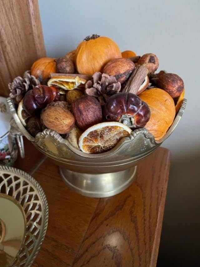 ANDALUCA Potpourri Mini Pumpkins, Cinnamon, Orange Slices & Pumpkin Spice Fragrance Vial Included... | Amazon (US)