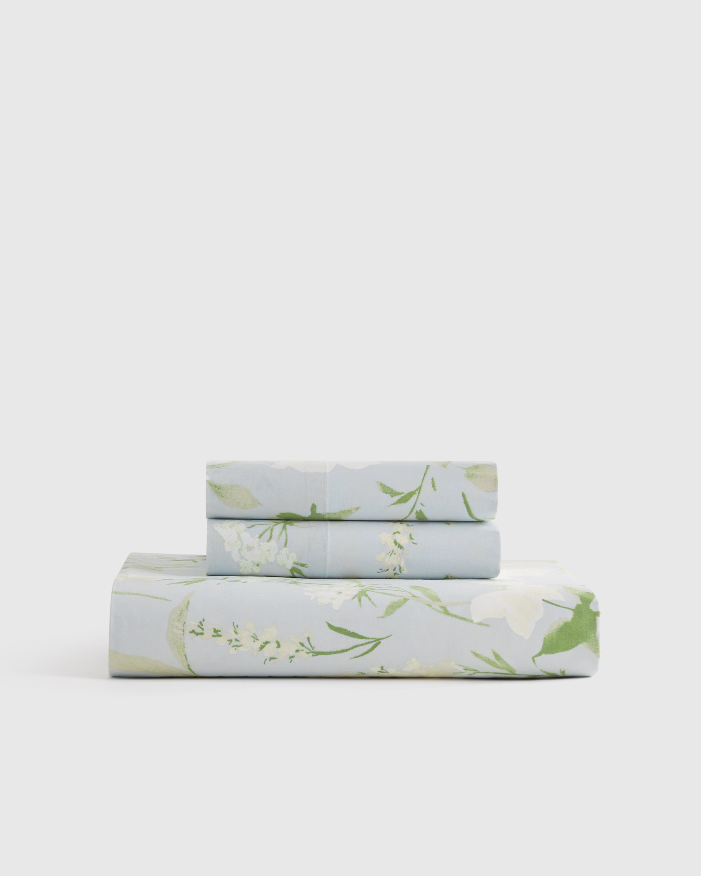 Quince | Classic Organic Percale Fitted Sheet Set in Blue Garden, Size Cal King, Percale Cotton | Quince