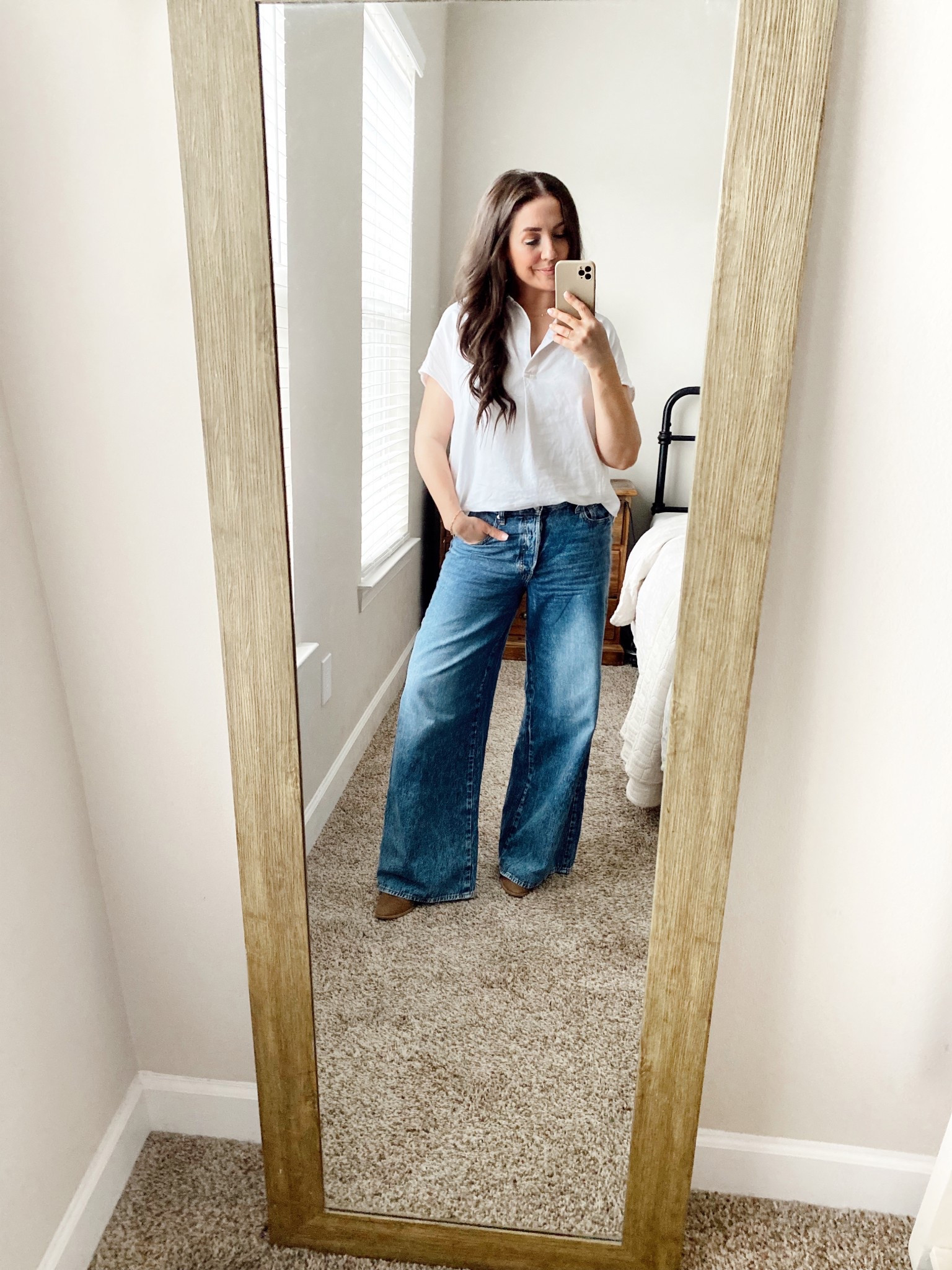 Happy first day of spring! Nashville didn’t get the memo 😂

(These wide leg jeans are no longer available, but I linked some good options for you!)



#LTKOver40 #LTKFindsUnder100 #LTKSeasonal