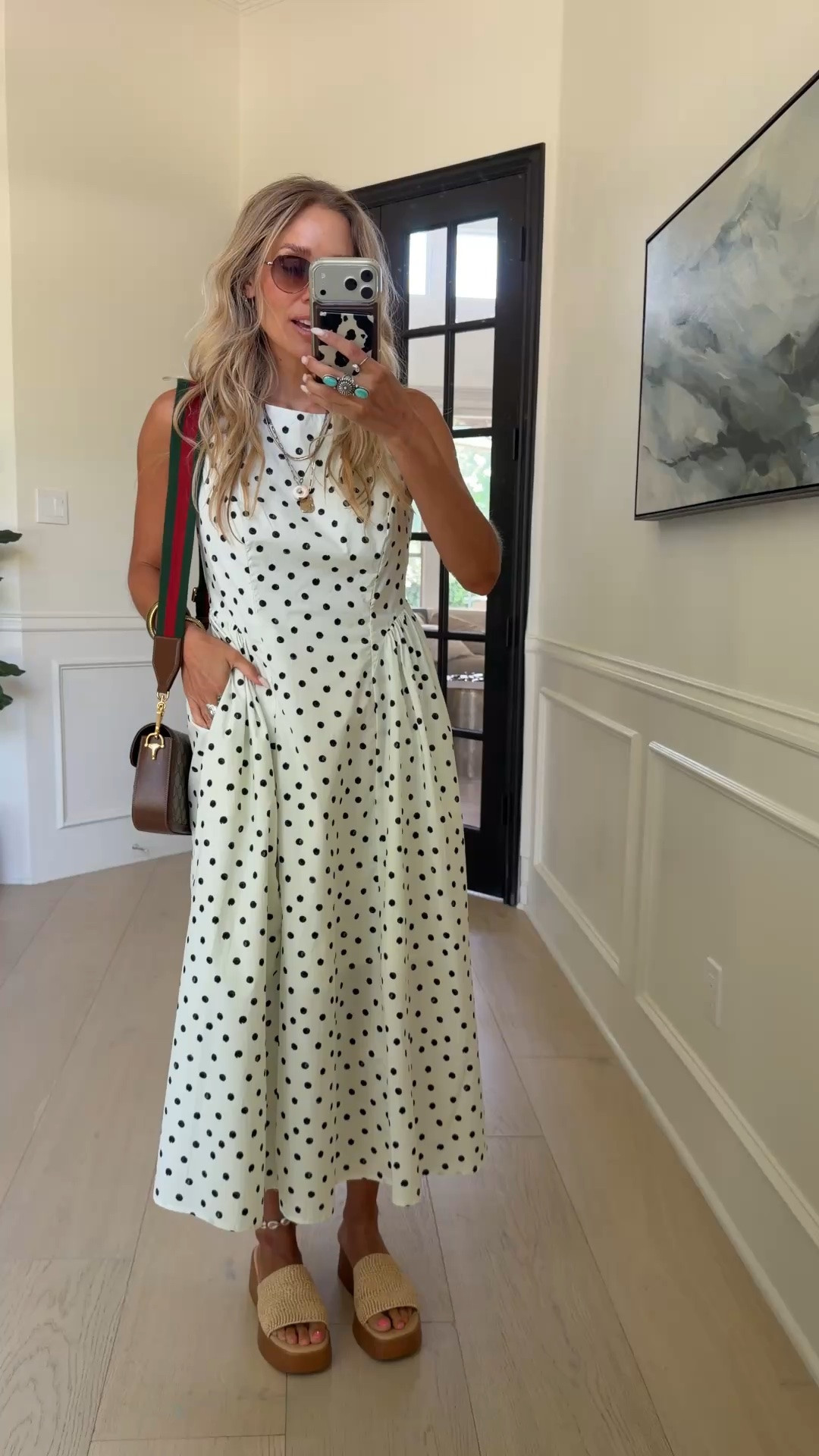 🤍 Polka dots are on trend & I love this dress. Easily dress up with sandals or flats or dress down with sneakers and a hat


Wearing size s / my tts

#LTKdayinmylife #LTKgrwm #LTKmomlife