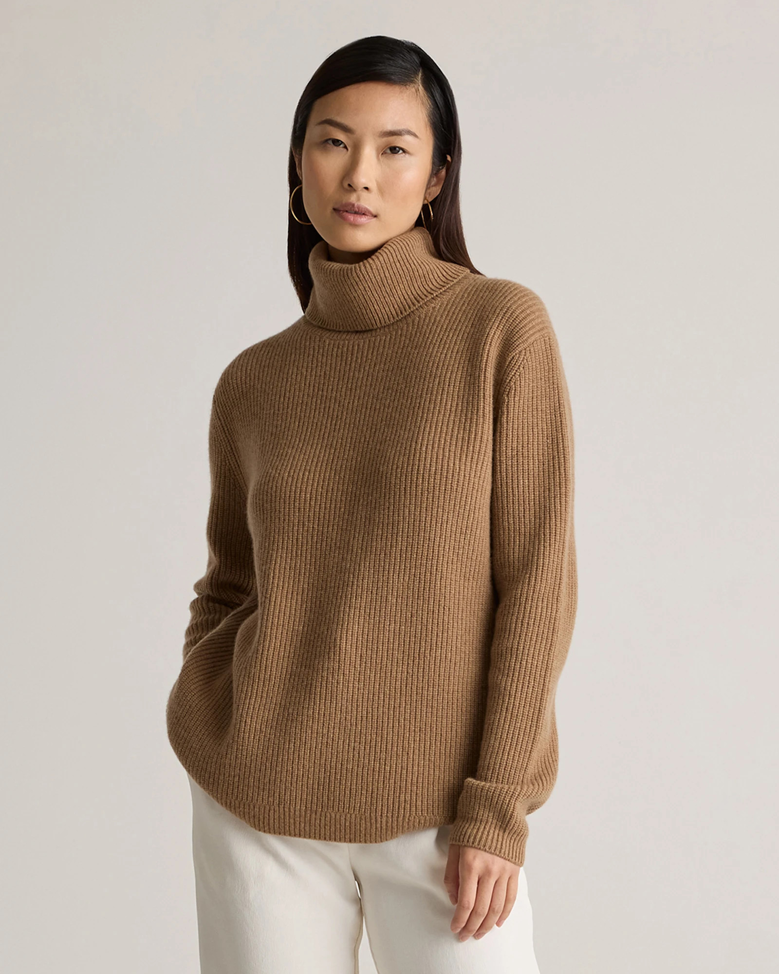 Quince | Women's Mongolian Cashmere Fisherman Turtleneck Sweater in Heather Charcoal, Size Medium | Quince