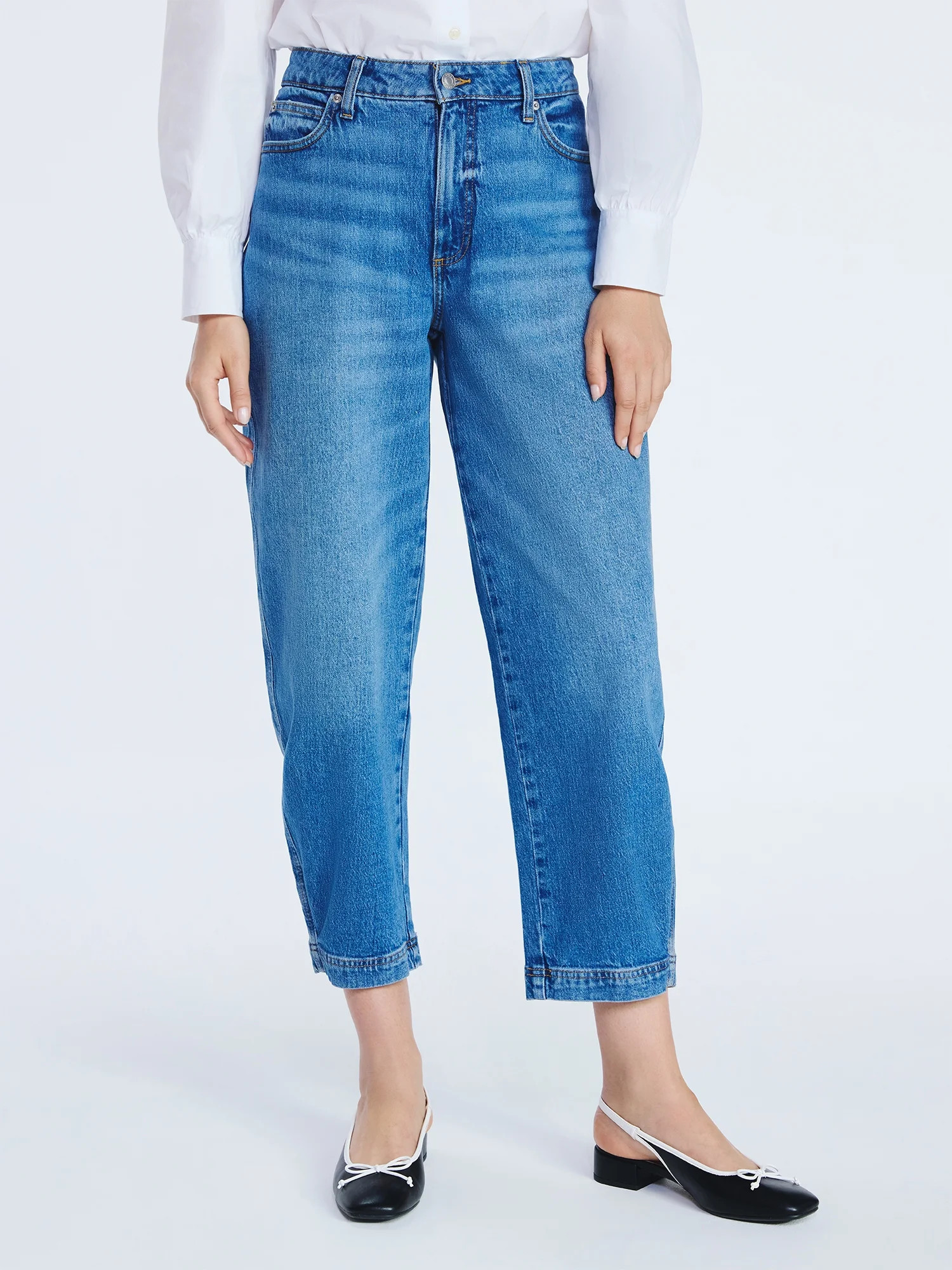 Free Assembly Women's Mid Rise Wide Hem Barrel Jeans, 28" Inseam, Sizes 0-20 | Walmart (US)