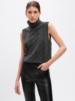 CashSoft Cable-Knit Turtleneck Sweater Tank | Gap (CA)