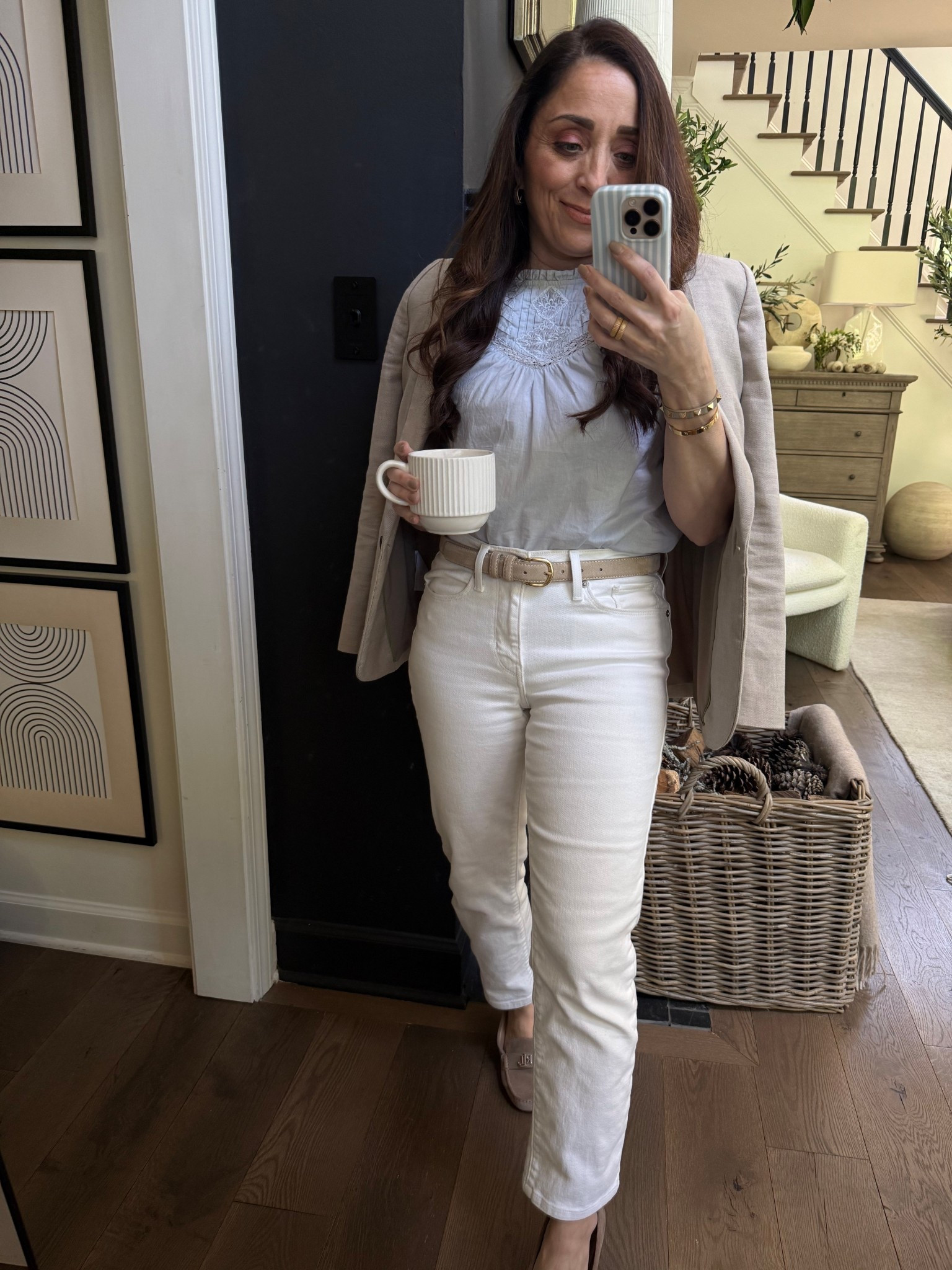 Paired this stunning H&M top with my Levi’s and the most comfortable loafers everrrrr!!

#LTKmomlife #LTKdayinmylife #LTKootd