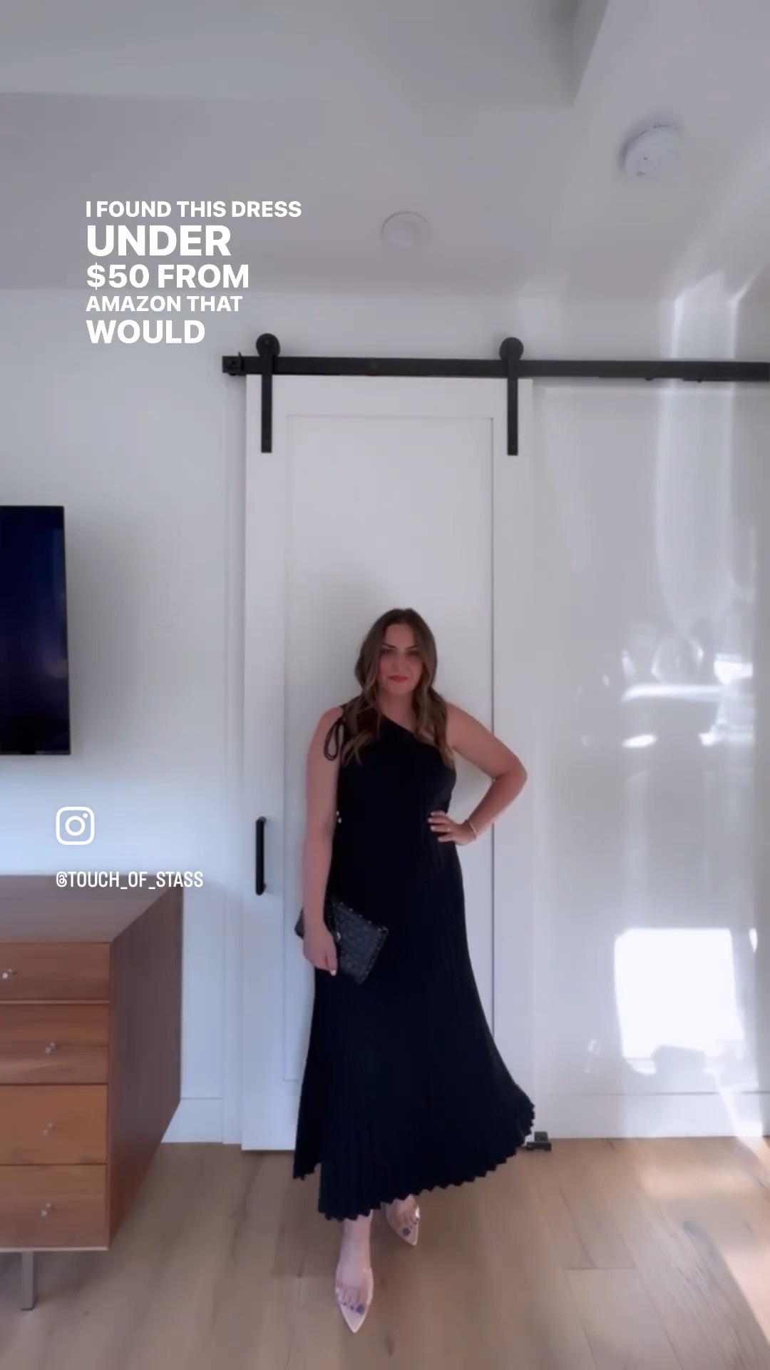 Trending: pleats
A pleated dress you can wear to a wedding or apple orchard. Seriously! 

#LTKover40 #LTKunder50 #LTKwedding