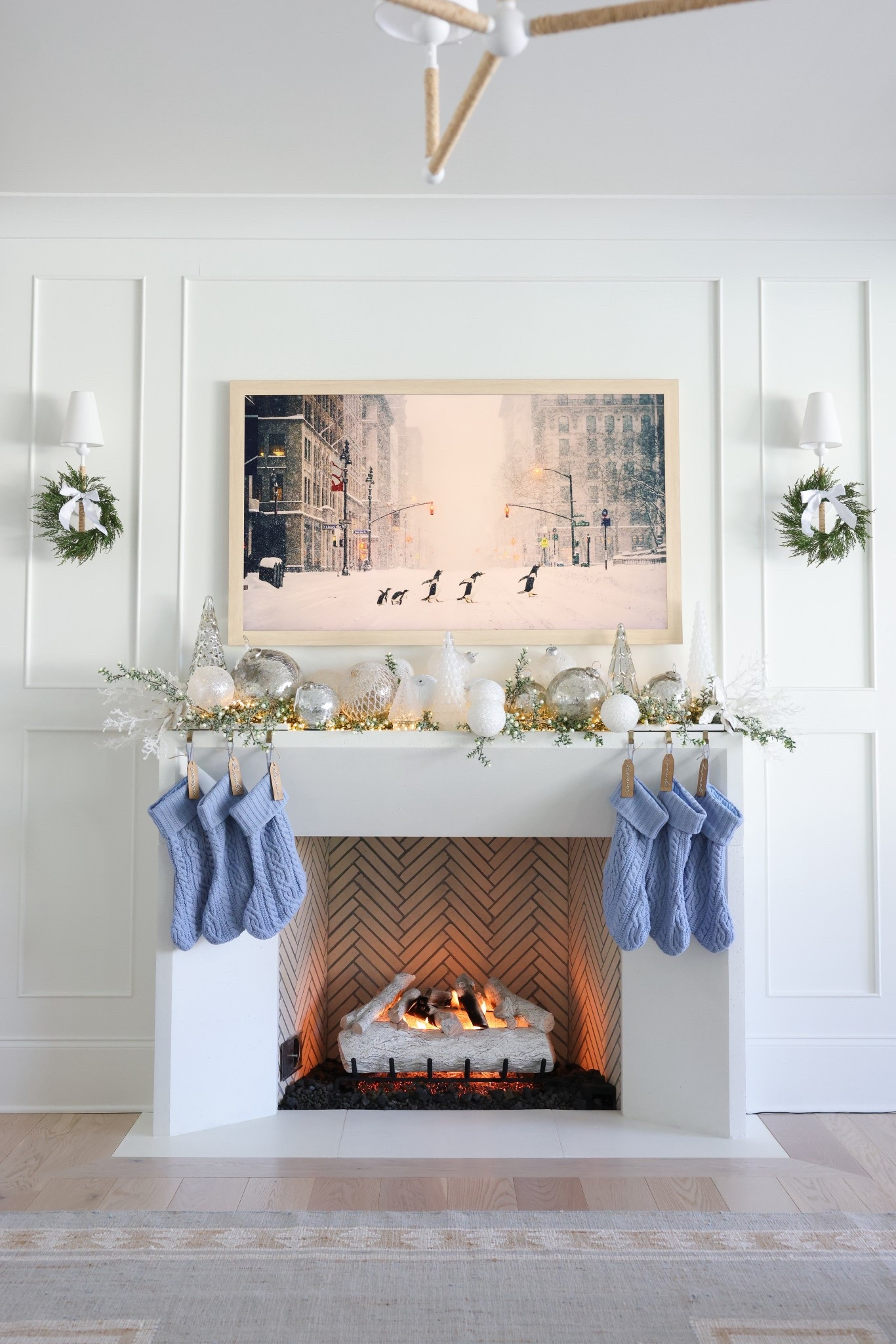 Coastal Christmas 💙💙💙

#LTKSeasonal #LTKHoliday #LTKHome