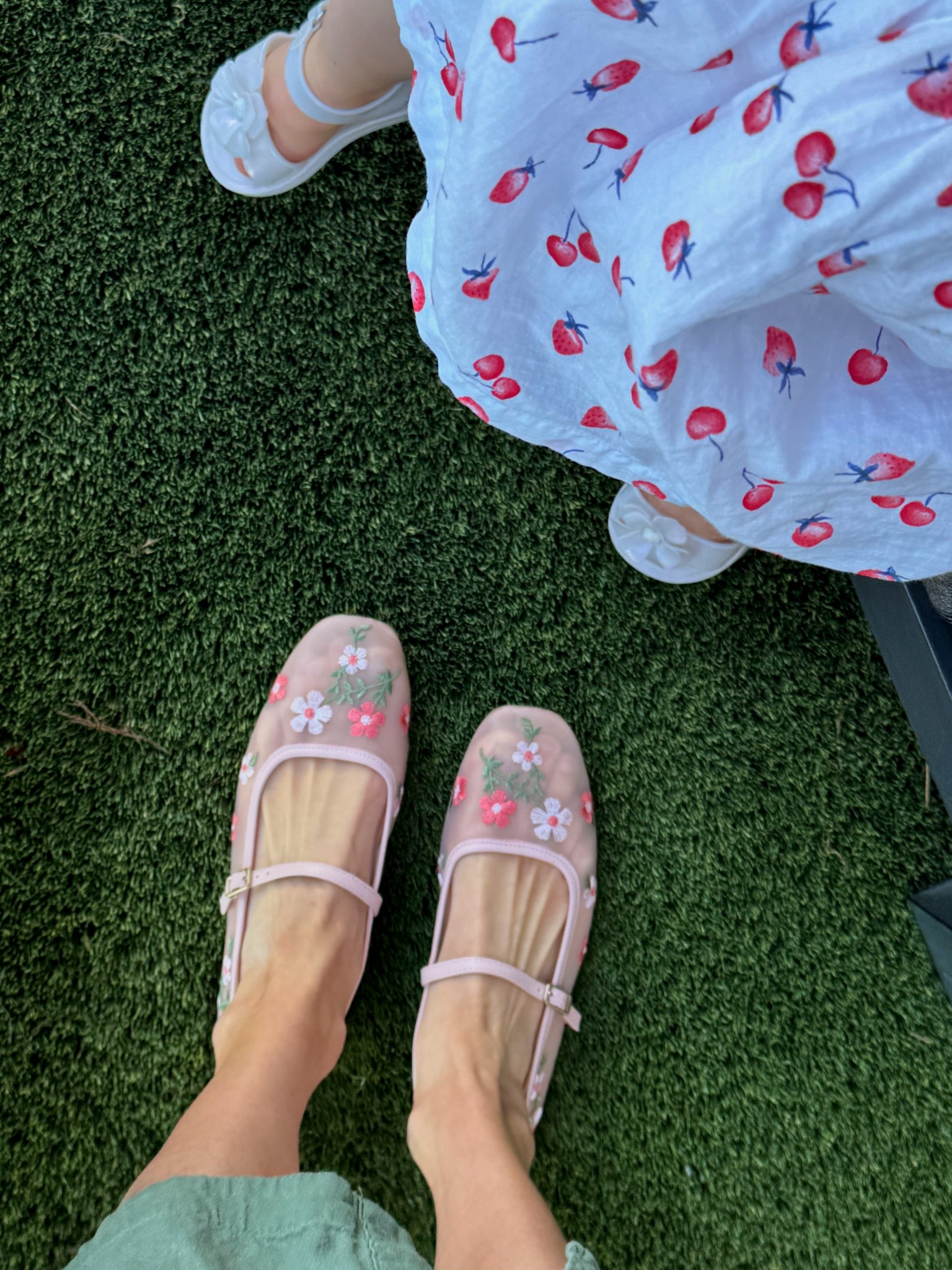 My favorite spring flats! Floral Mary Jane’s. They’re affordable + comfortable!! Linked Isabella’s jelly sandals too. 



#LTKKids #LTKShoeCrush #LTKSpringSale