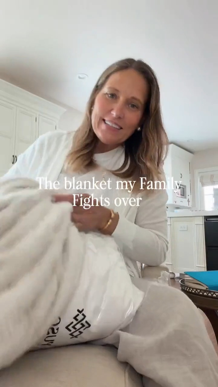 This Amazon blanket is truly one of the best finds. It has that same soft, cozy feel and beautiful look as a Lola blanket, but without the hefty price tag. Such a good way to get that luxe blanket feel for less.

#LTKootd #LTKdayinmylife #LTKgrwm