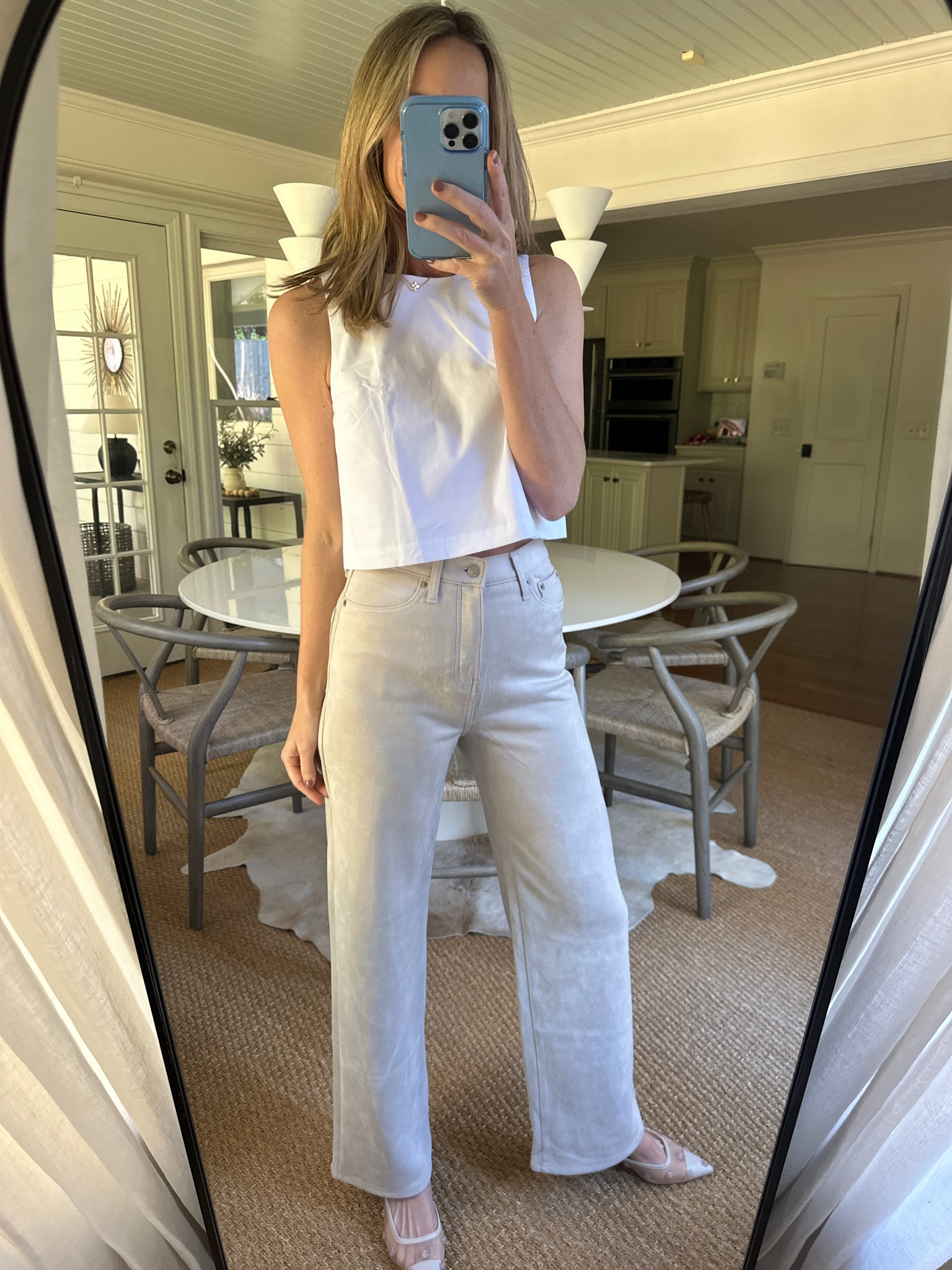 Banana republic factory perfect poplin top + suede ( yep! ) straight leg pants. That fit like a glove!! Size 27! 

#LTKStyleTip